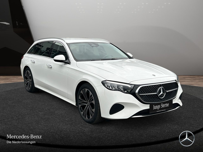 Mercedes-Benz E 220 d T 4M Avantgarde Distr+ LED AHK Kamera PTS — photo 5