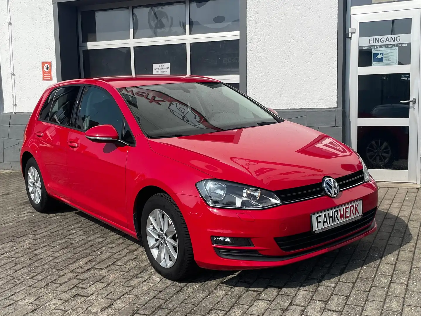 Volkswagen Golf Comfortline BMT Klima SH BC TÜV NEU Rot - 1
