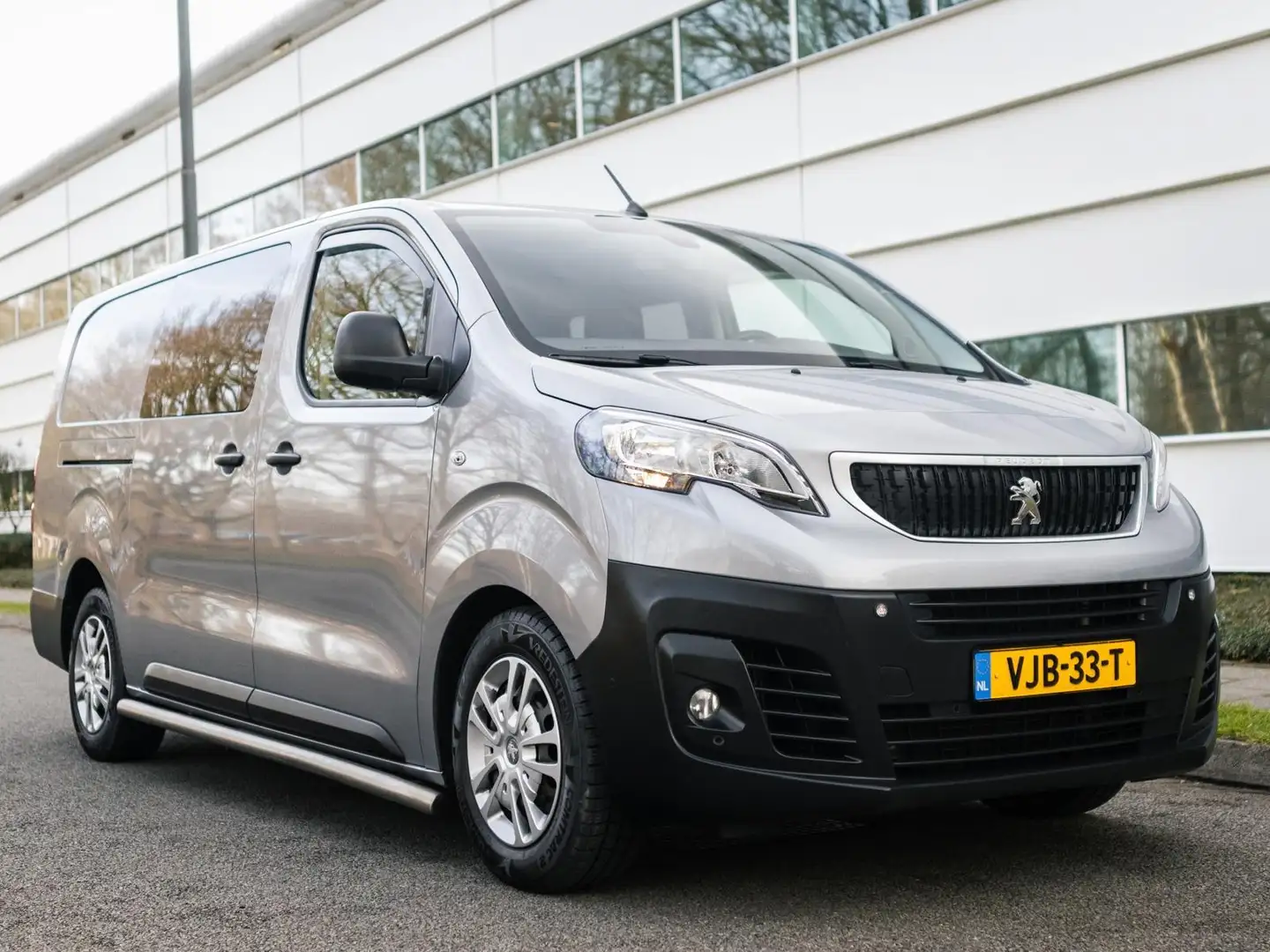 Peugeot Expert 2.0 BlueHDI 180 Long Premium DC, NAP 1ste Eign.Sta Grau - 2