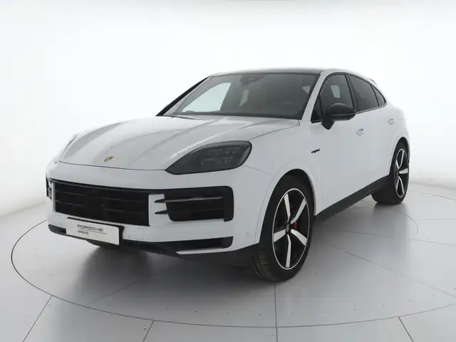 Porsche Cayenne main image