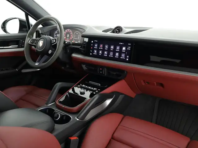 Porsche Cayenne view 7