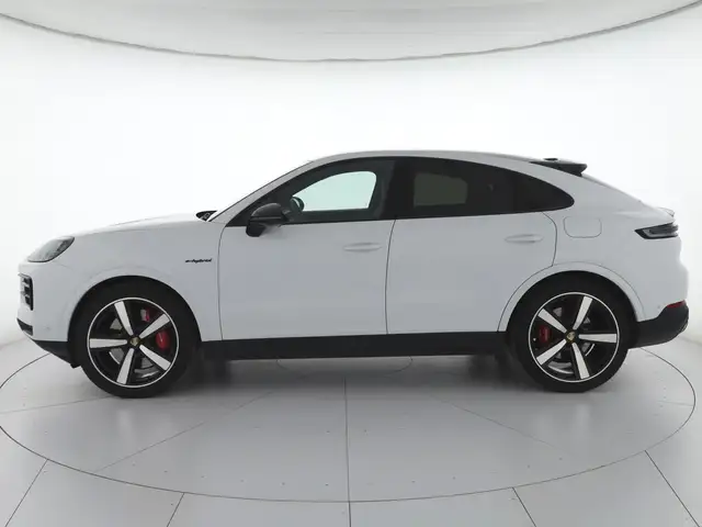 Porsche Cayenne view 5