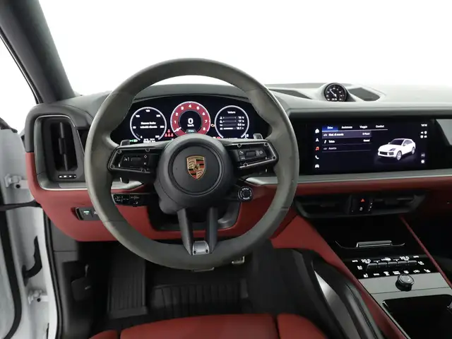 Porsche Cayenne view 9