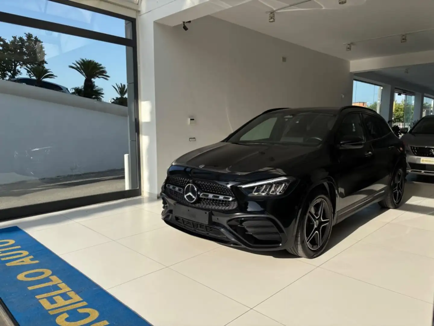 Mercedes-Benz GLA 200 d Automatic AMG Line Premium Plus TUA DA €479,00 Nero - 1