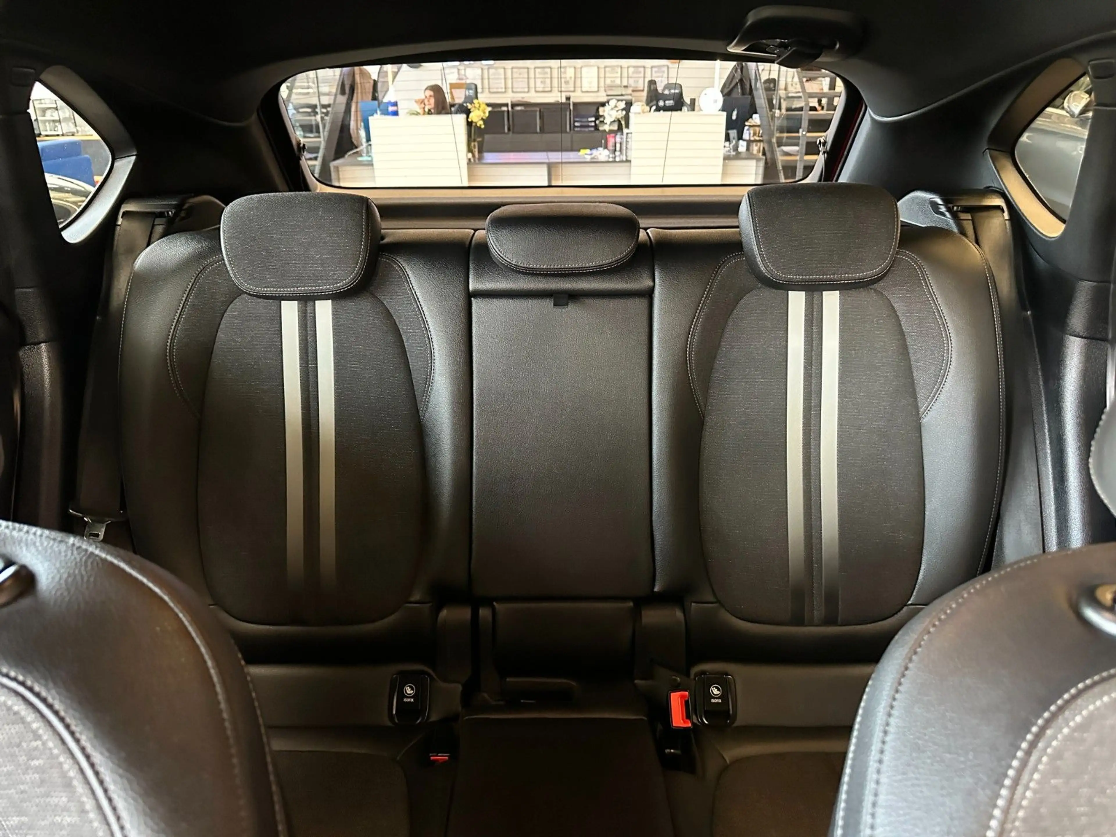 BMW 218 *PDC*AHK*2-ZONEN* — photo 11