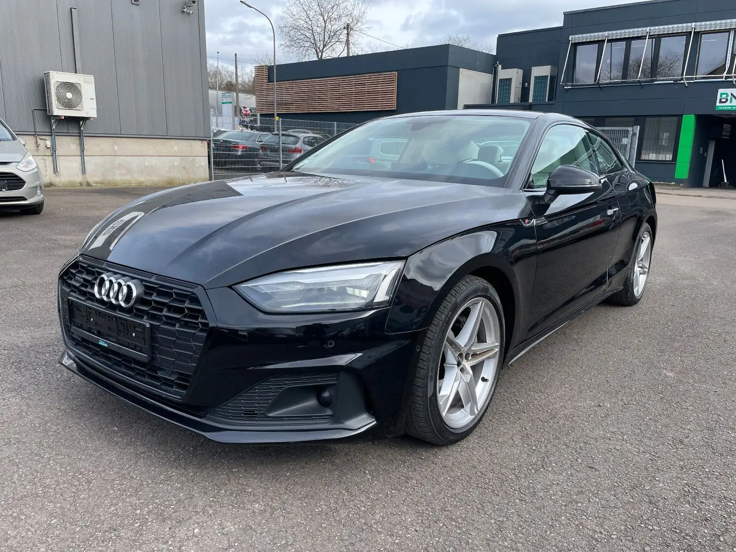 Audi A5 Coupé 40 TDI quattro advanced s line Zwart - 1