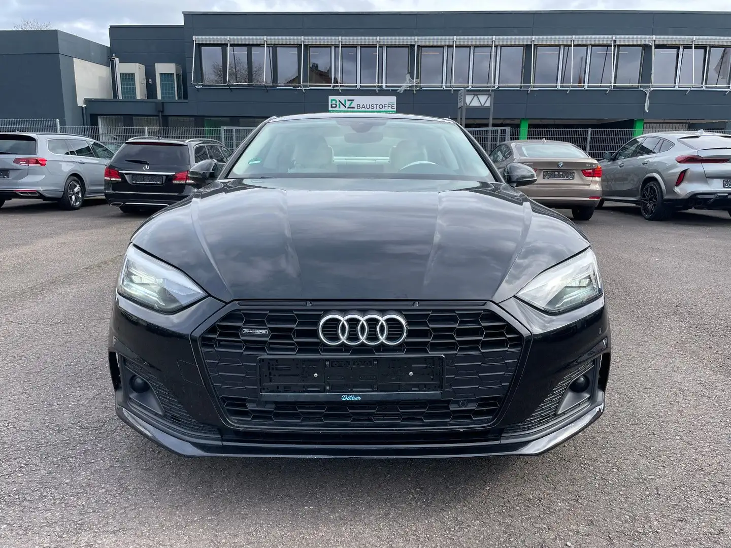 Audi A5 Coupé 40 TDI quattro advanced s line Zwart - 2