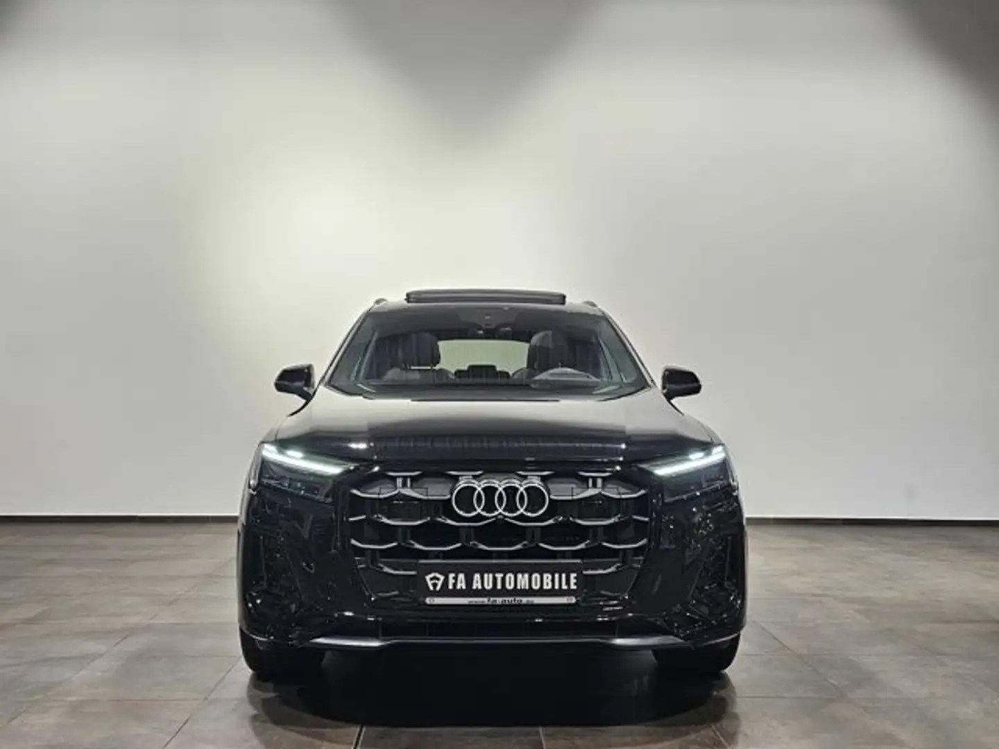 Audi Q7 55 TFSI S Line Black 7Sitz Pano Matrix AHK 20 Czarny - 2