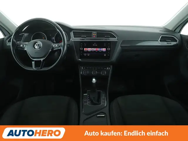 Volkswagen Tiguan view 12