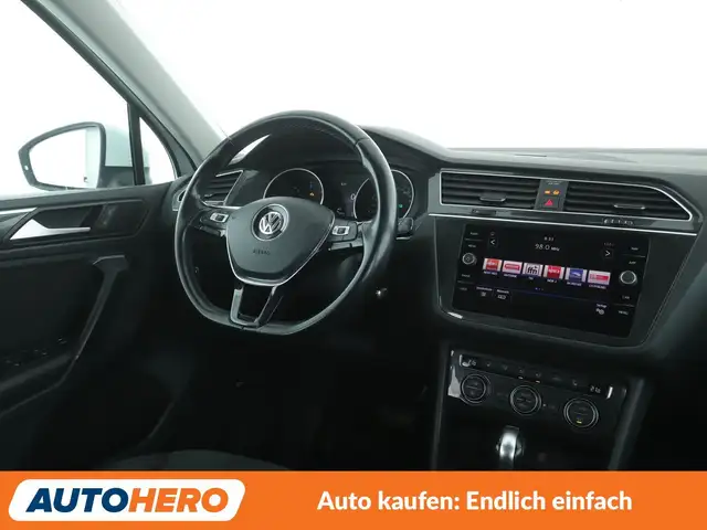 Volkswagen Tiguan view 13
