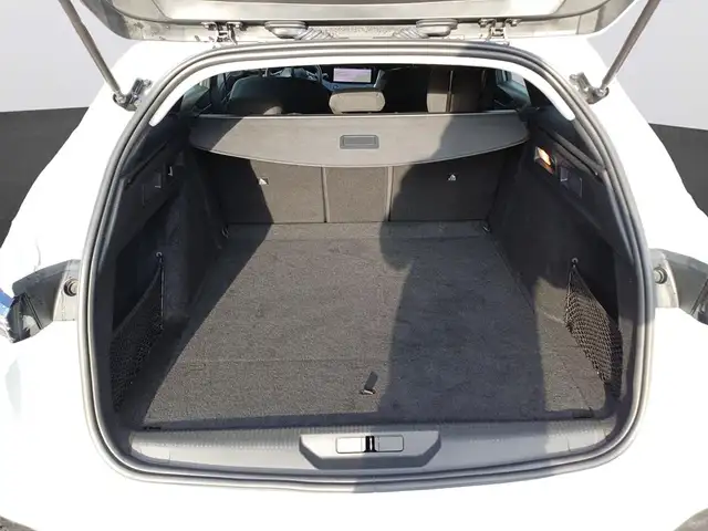 Peugeot 308 view 7