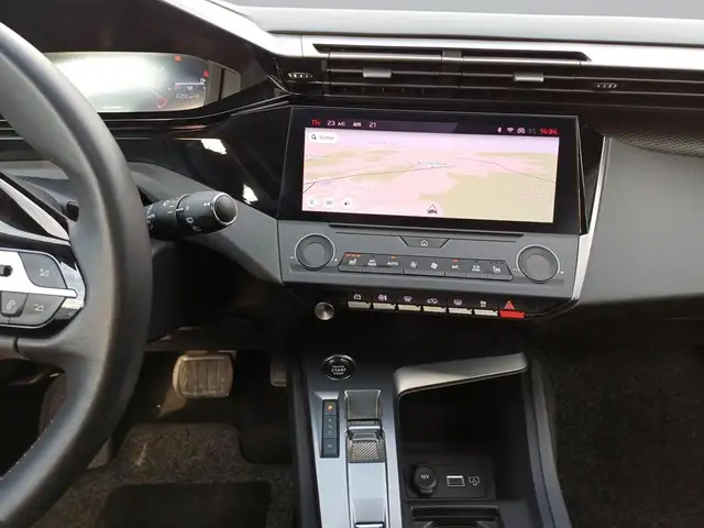 Peugeot 308 view 12