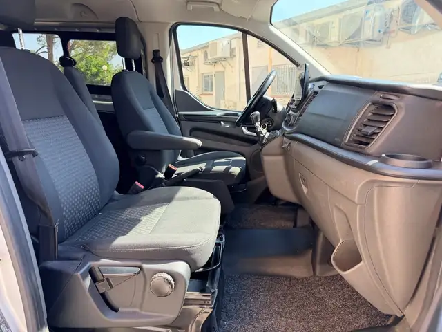 Ford Transit view 10