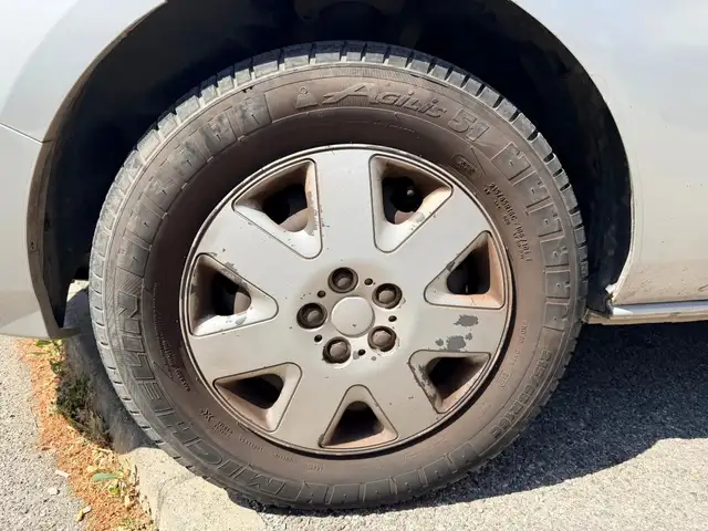 Ford Transit view 5