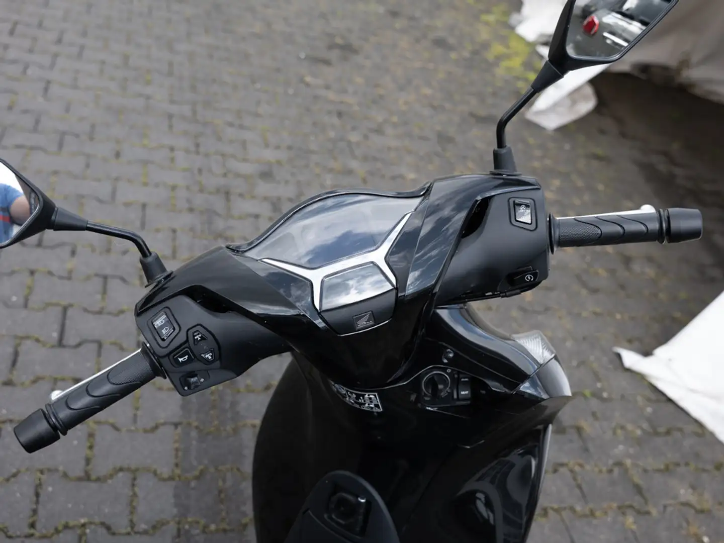Honda SH 150i LED SCHEINWERFER Negro - 2