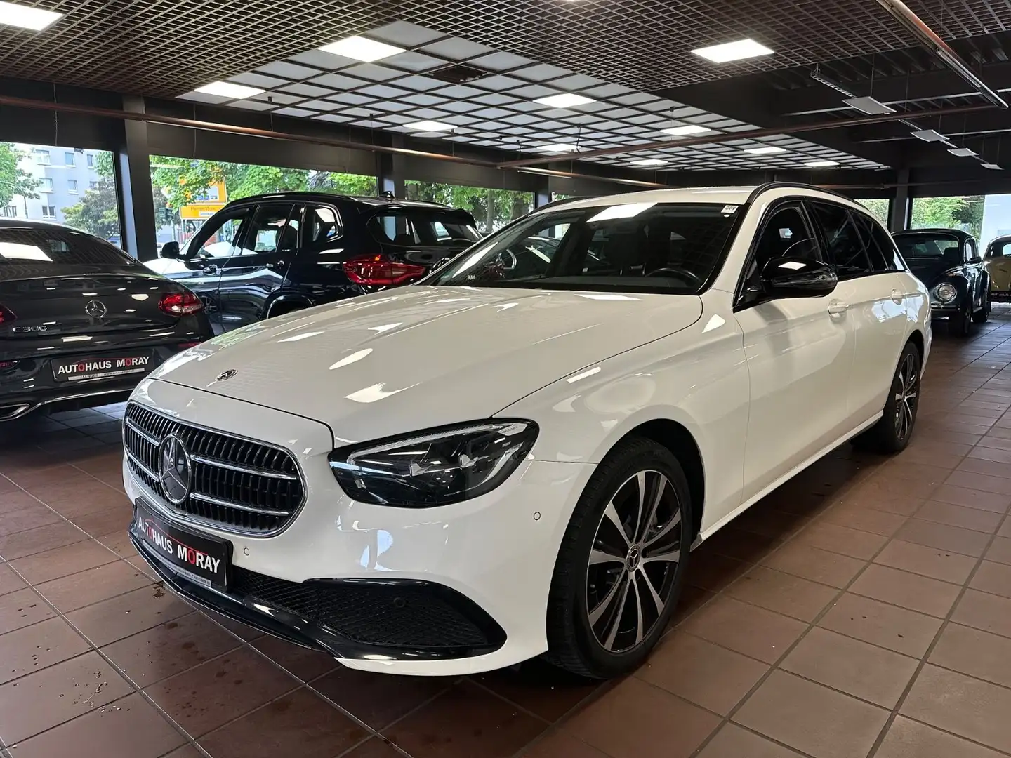 Mercedes-Benz E 300 de T 9G-TRONIC Avantgarde, AHK, Hybrid Weiß - 1