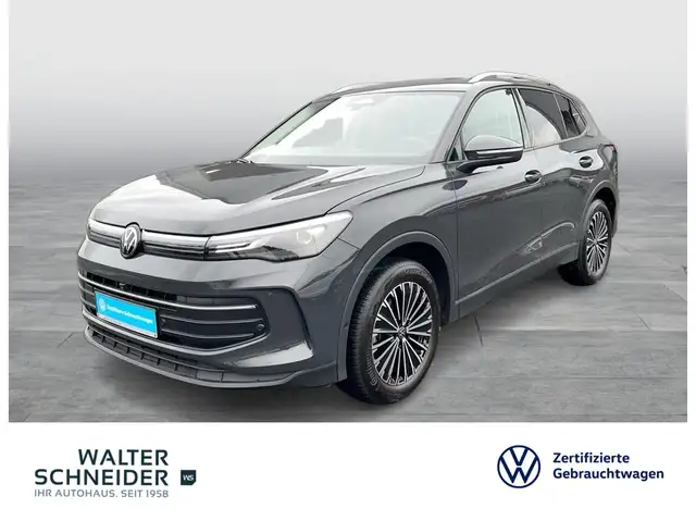 Volkswagen Tiguan 1.5 eTSI DSG Life Navi LED SHZ ACC RFK