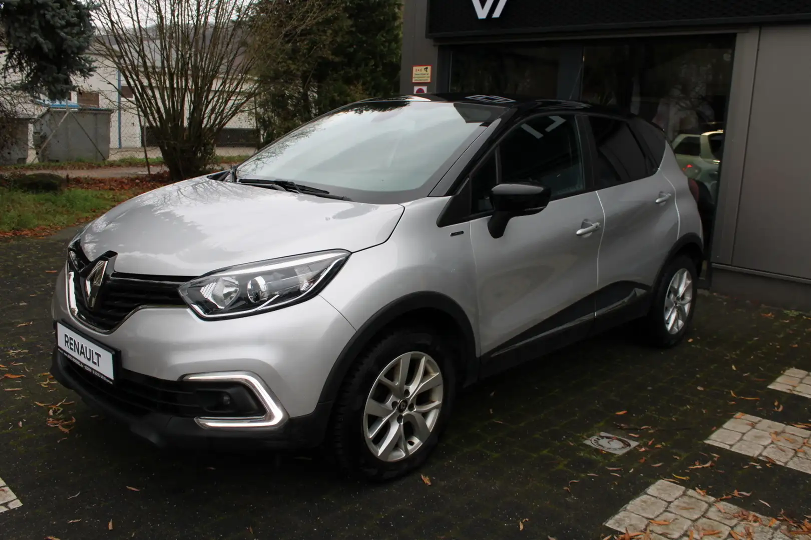 Renault Captur 1.3 TCe 130 Limited Gris - 2