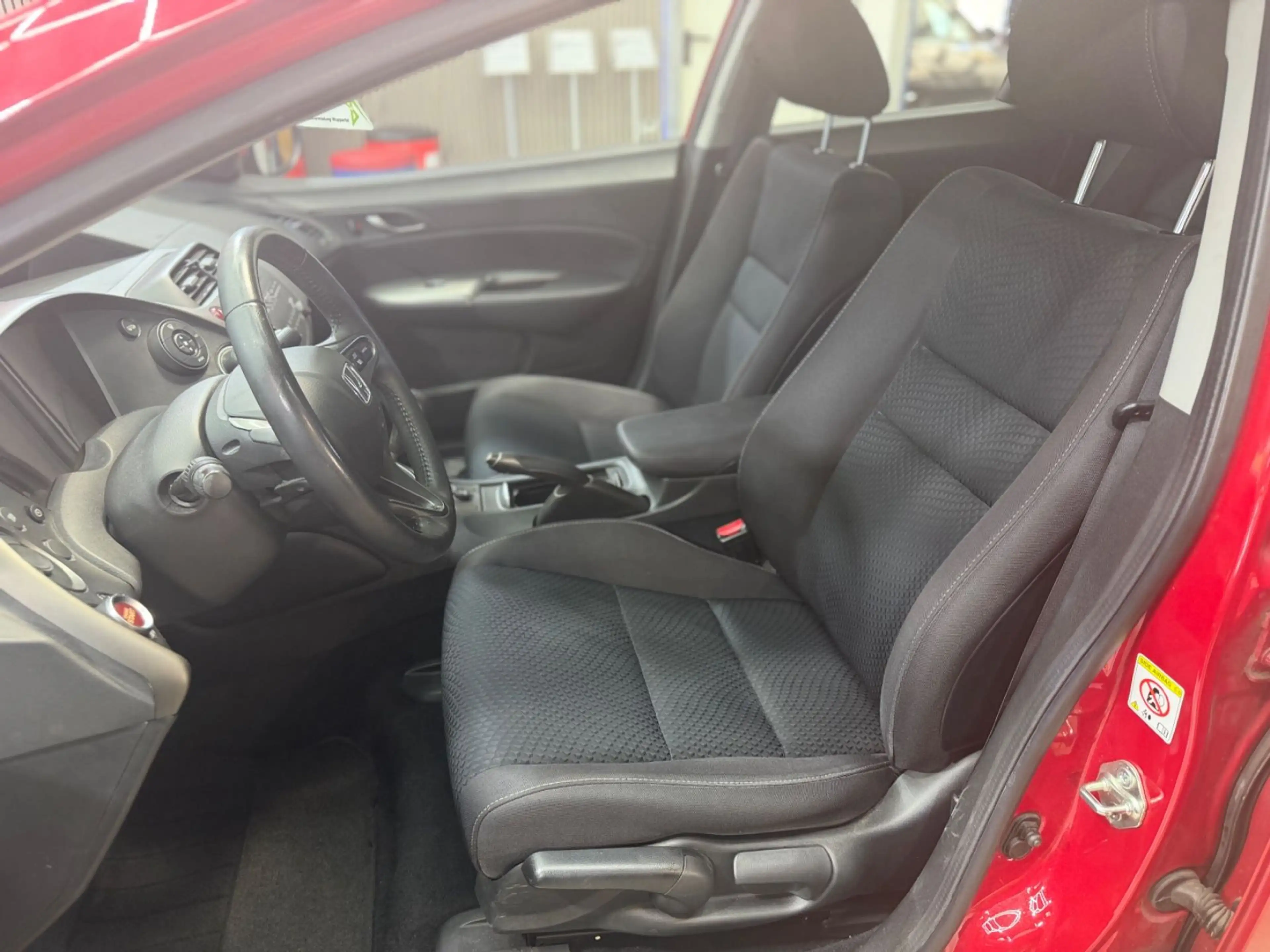 Honda Civic Lim. 5-trg. 2.2 CTDI Sport PDC TEMPOMAT — photo 15