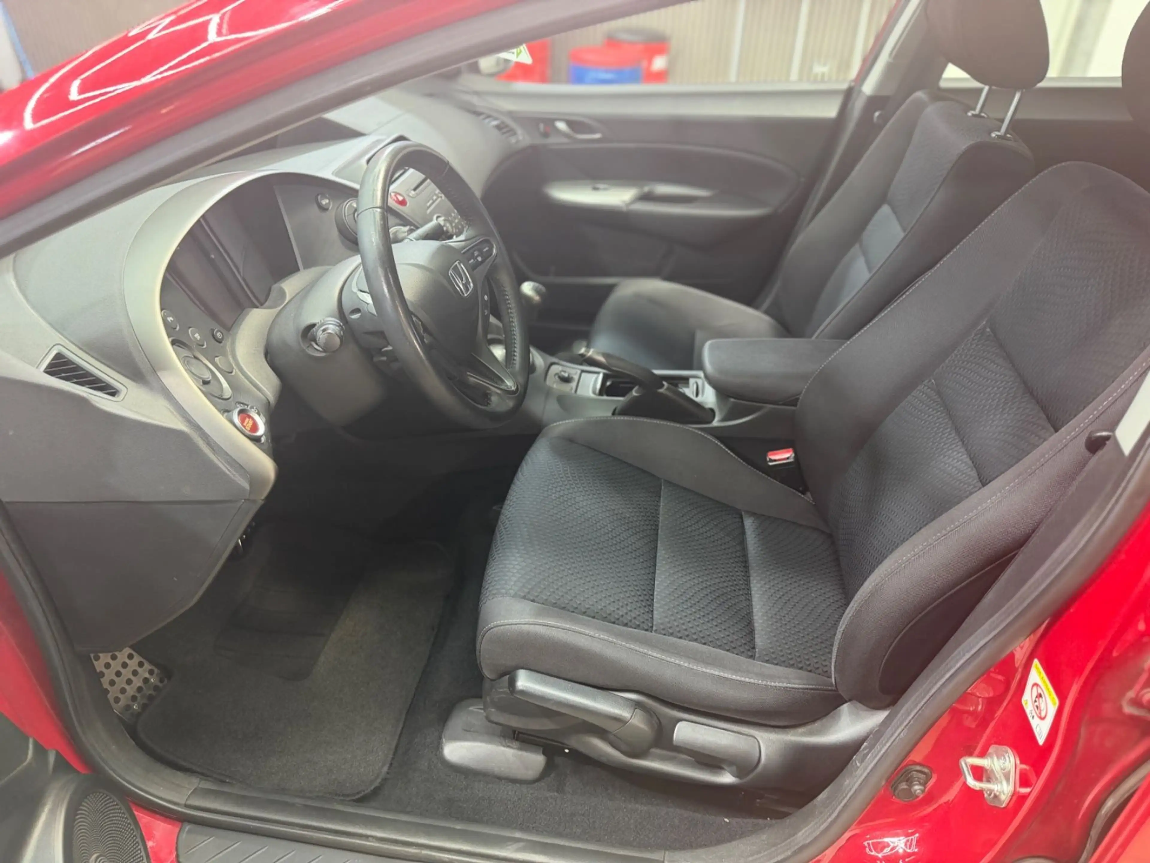Honda Civic Lim. 5-trg. 2.2 CTDI Sport PDC TEMPOMAT — photo 14