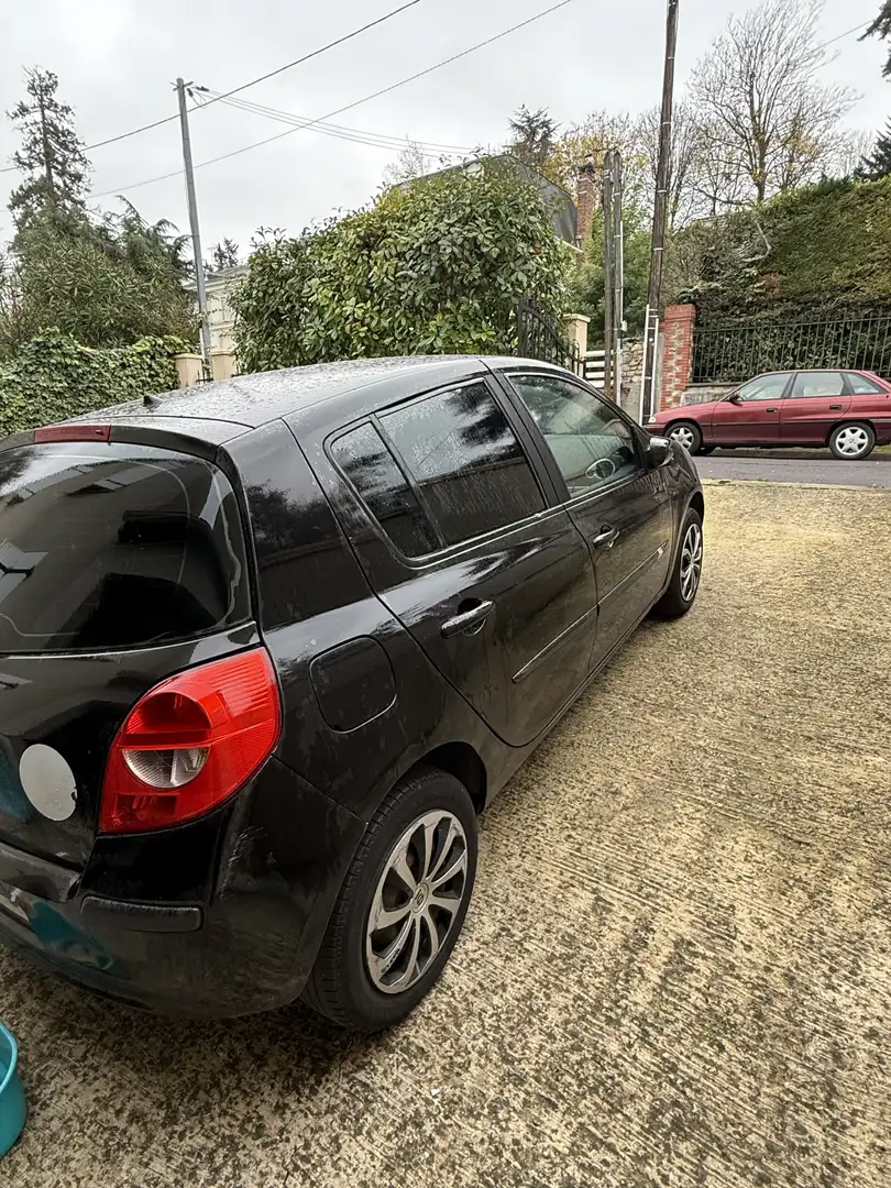 Renault Clio Clio III dCi 70 eco2 Dynamique Noir - 2