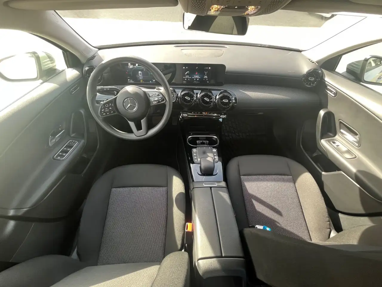 2022 Mercedes-Benz A 200 *Kamera*CarPlay*DAB, photograph 7