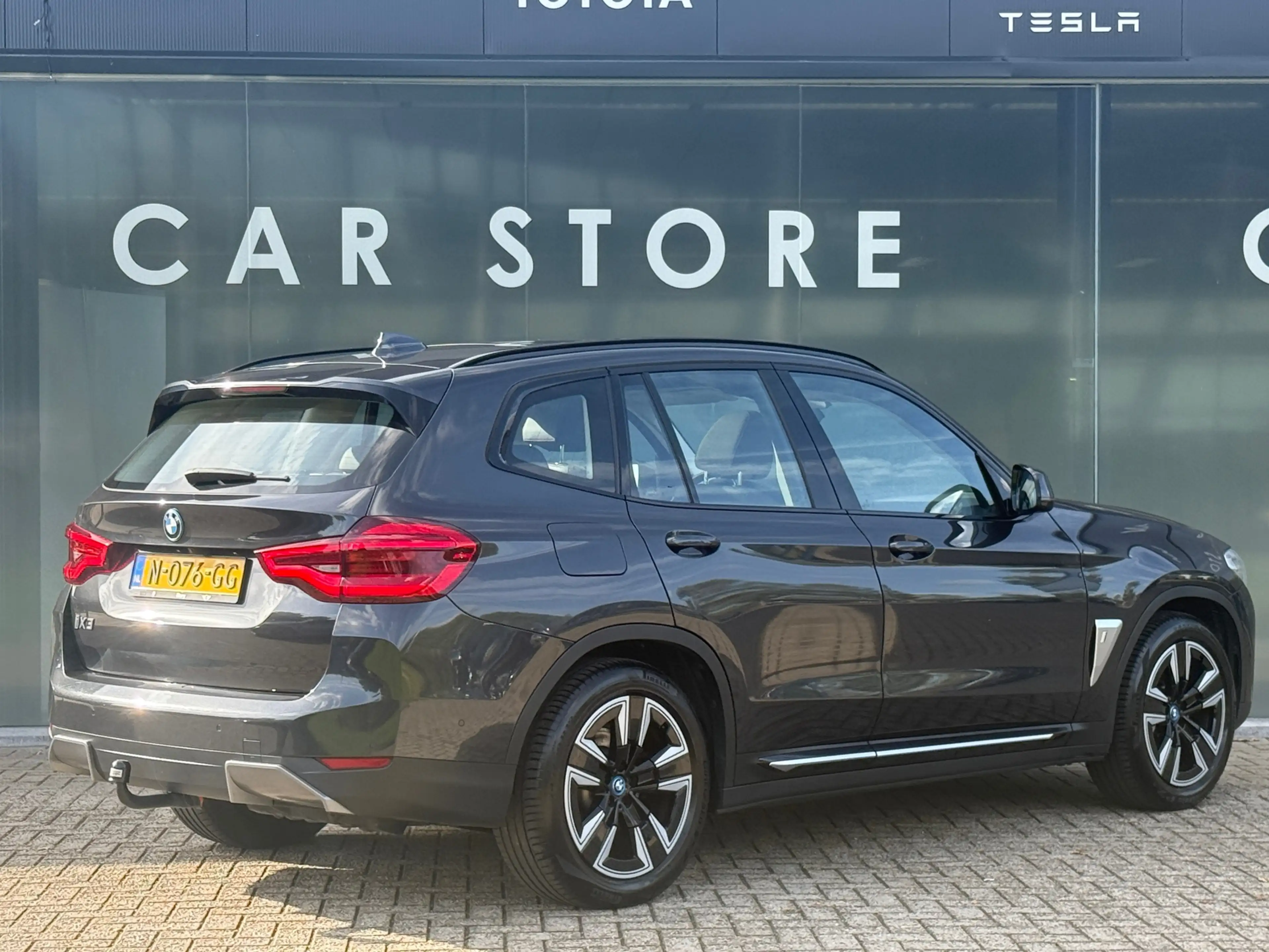 BMW iX3 Executive 80 kWh 96% SOH PANO|LEDER|TREKHAAK — photo 2