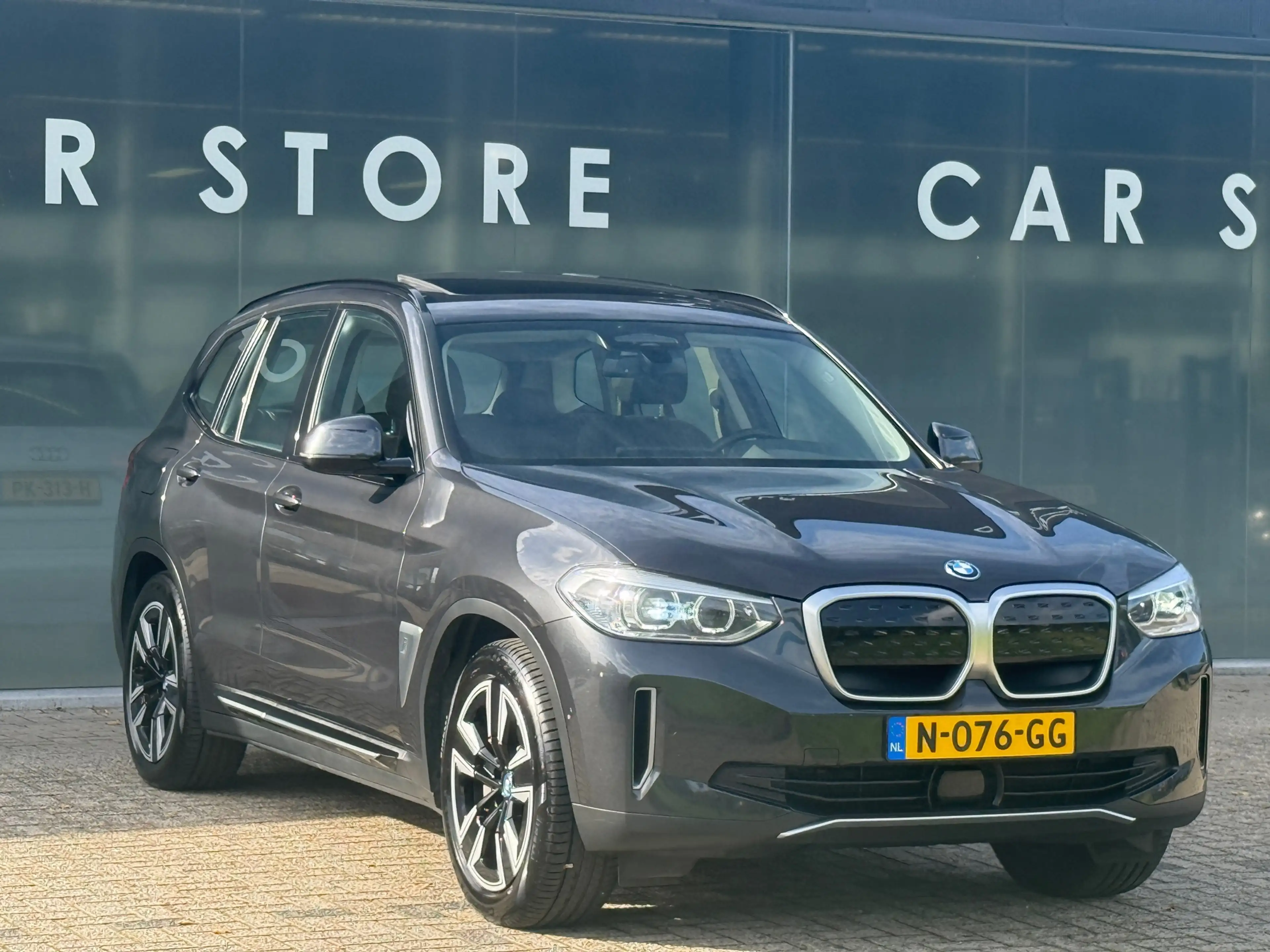 BMW iX3 Executive 80 kWh 96% SOH PANO|LEDER|TREKHAAK — photo 5