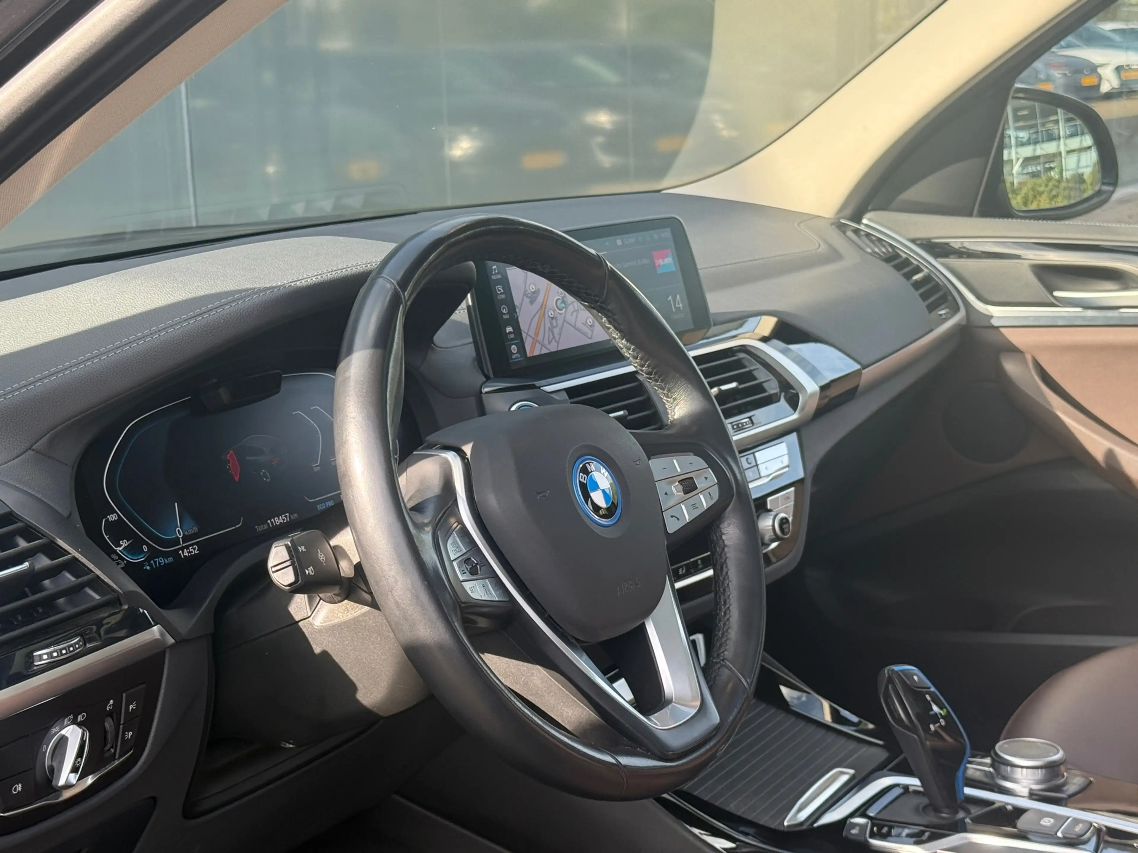 BMW iX3 Executive 80 kWh 96% SOH PANO|LEDER|TREKHAAK — photo 13