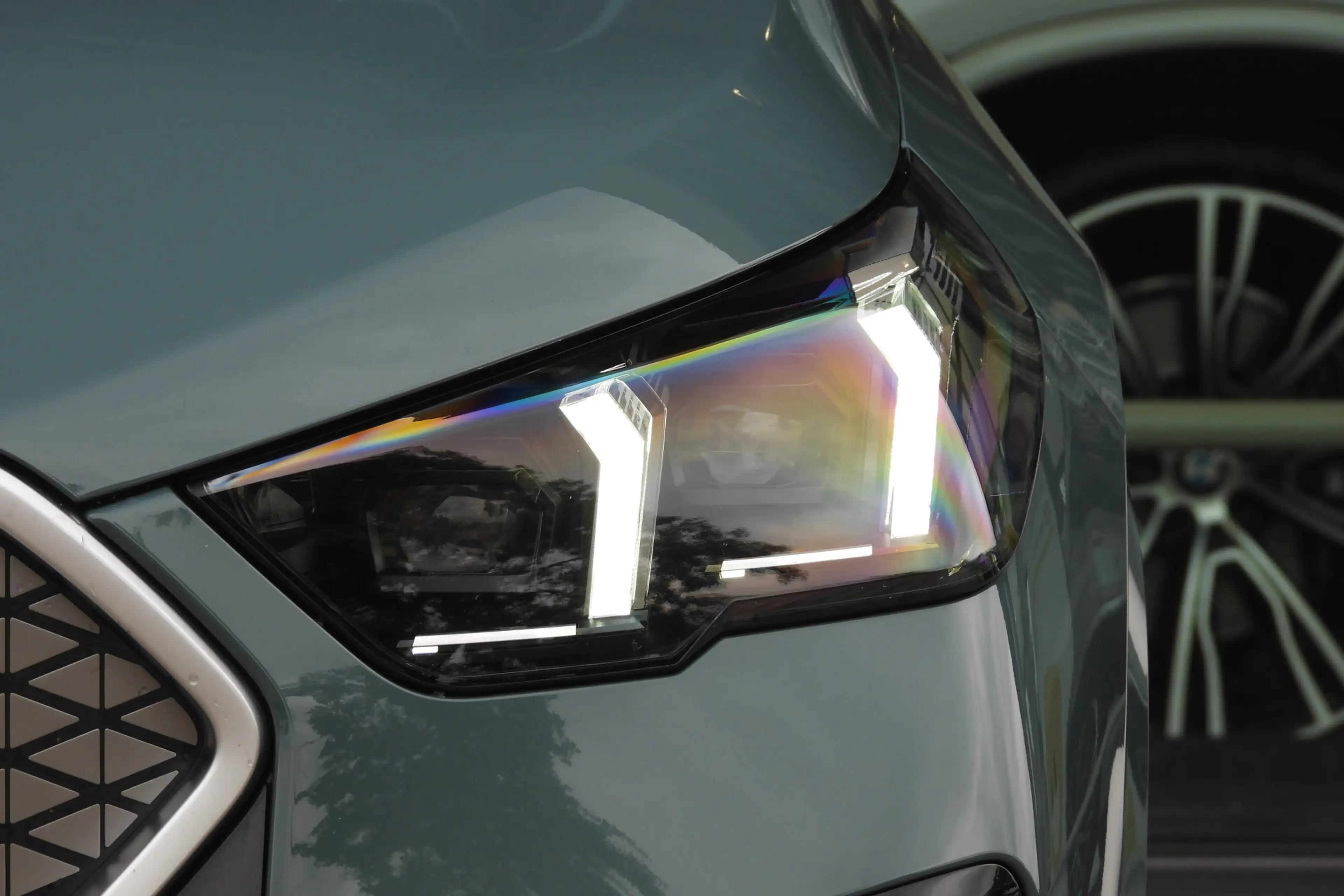 BMW iX2 eDrive20 M Sport / Panoramadak / Sportstoelen / Ac — photo 6