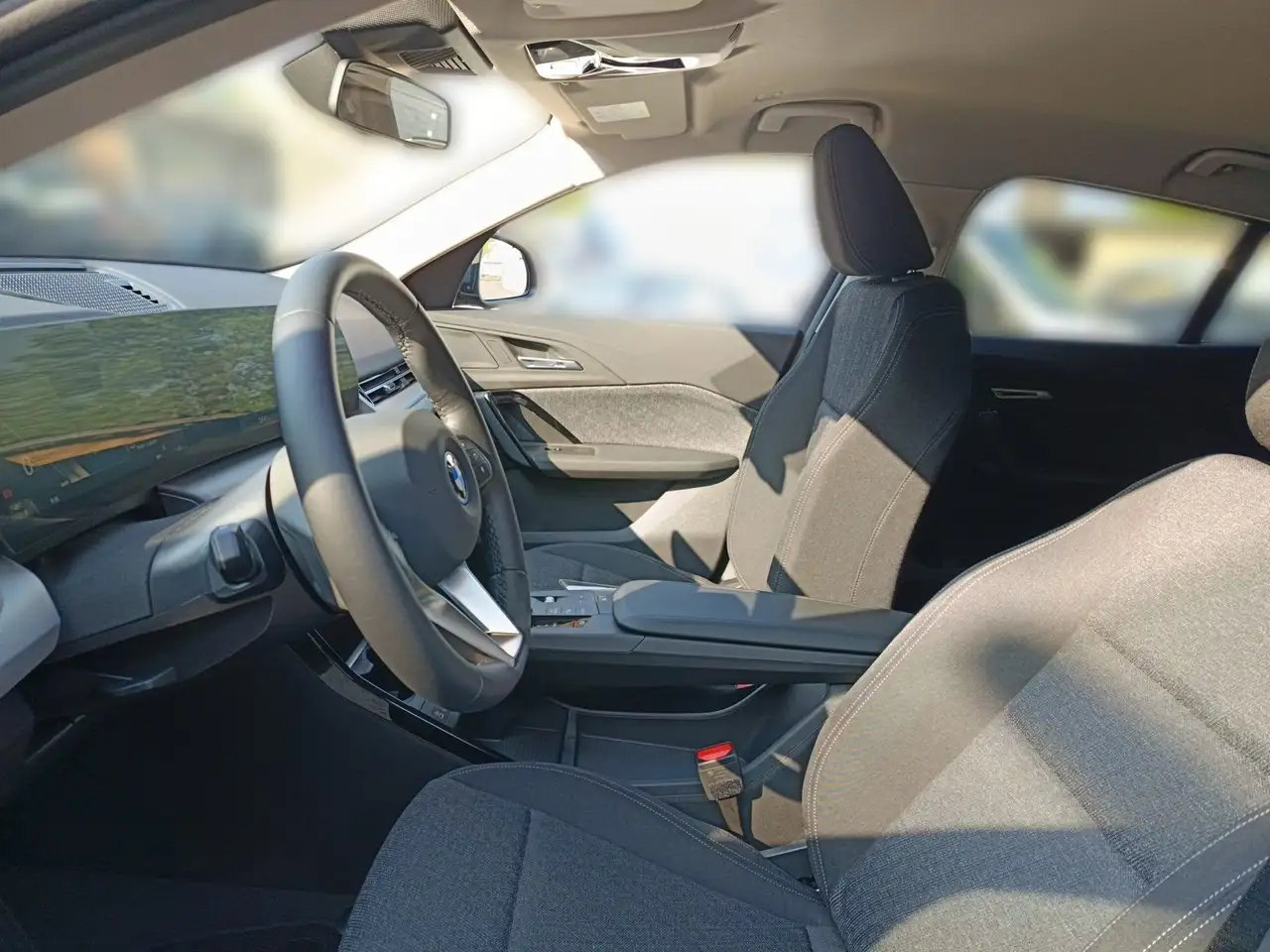 BMW iX2 eDrive20 DRIVING+PARKING-ASS.+SITZHEIZUNG+SONNENSC, миниатюра 13