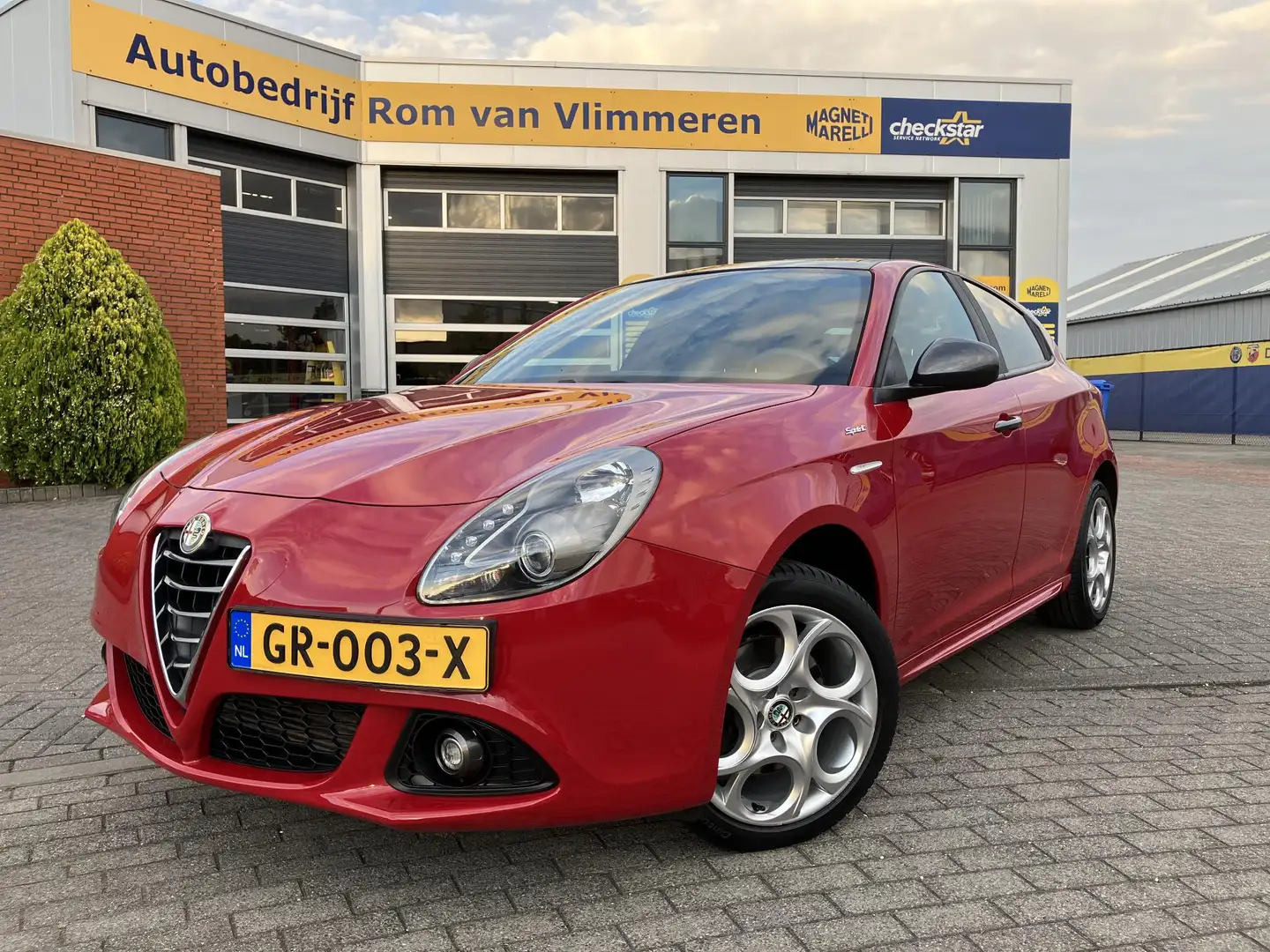 Alfa Romeo Giulietta 1.4 T Sprint Rot - 1