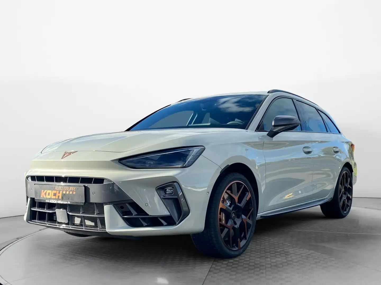 CUPRA Leon Sportstourer 2.0 TSI 245 kW 4Drive VZ Grijs - 2