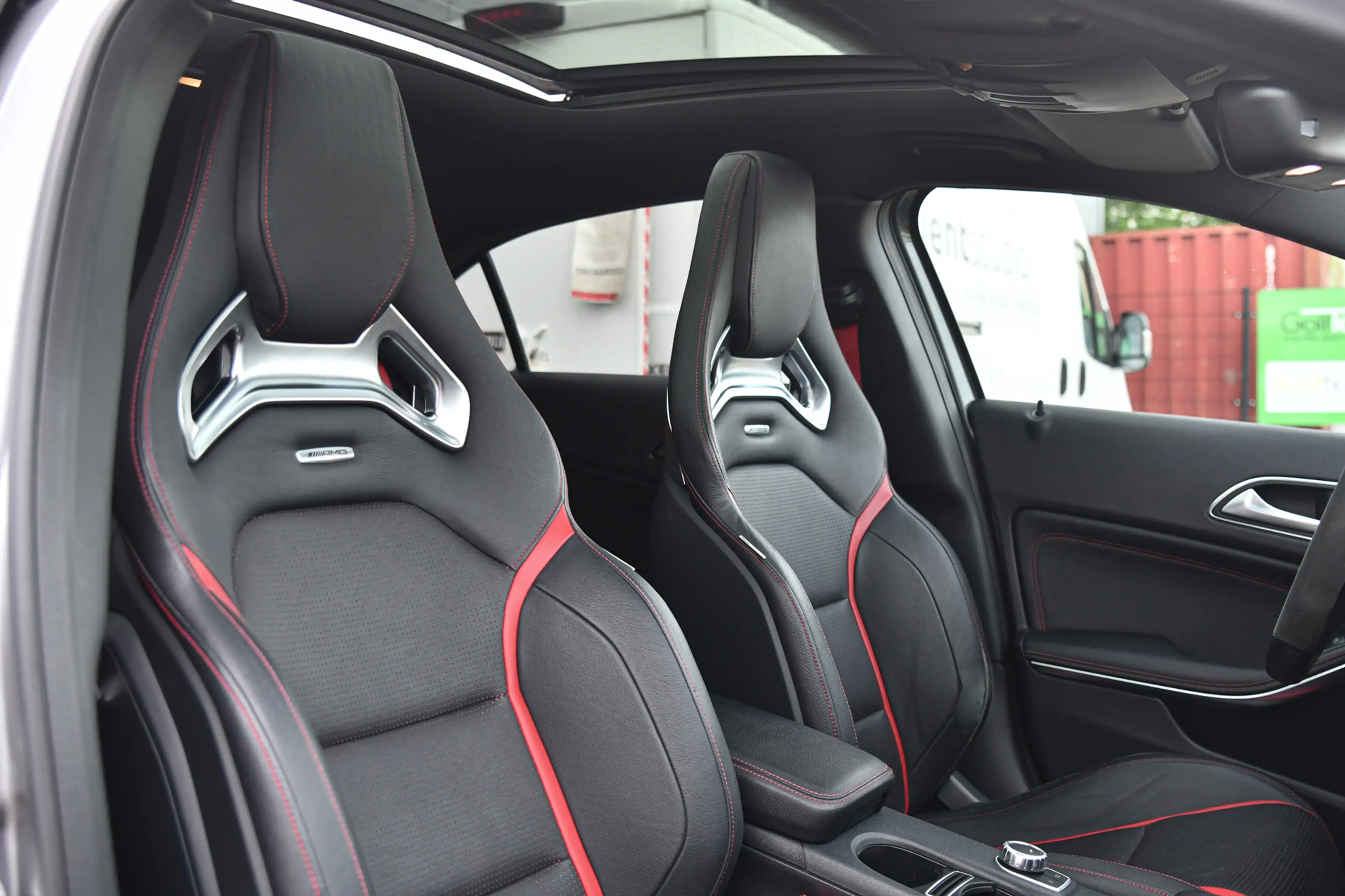 Mercedes-Benz A 45 AMG 4MATIC, Schaalstoelen, Pano, Memory, Camera, Harma — photo 13