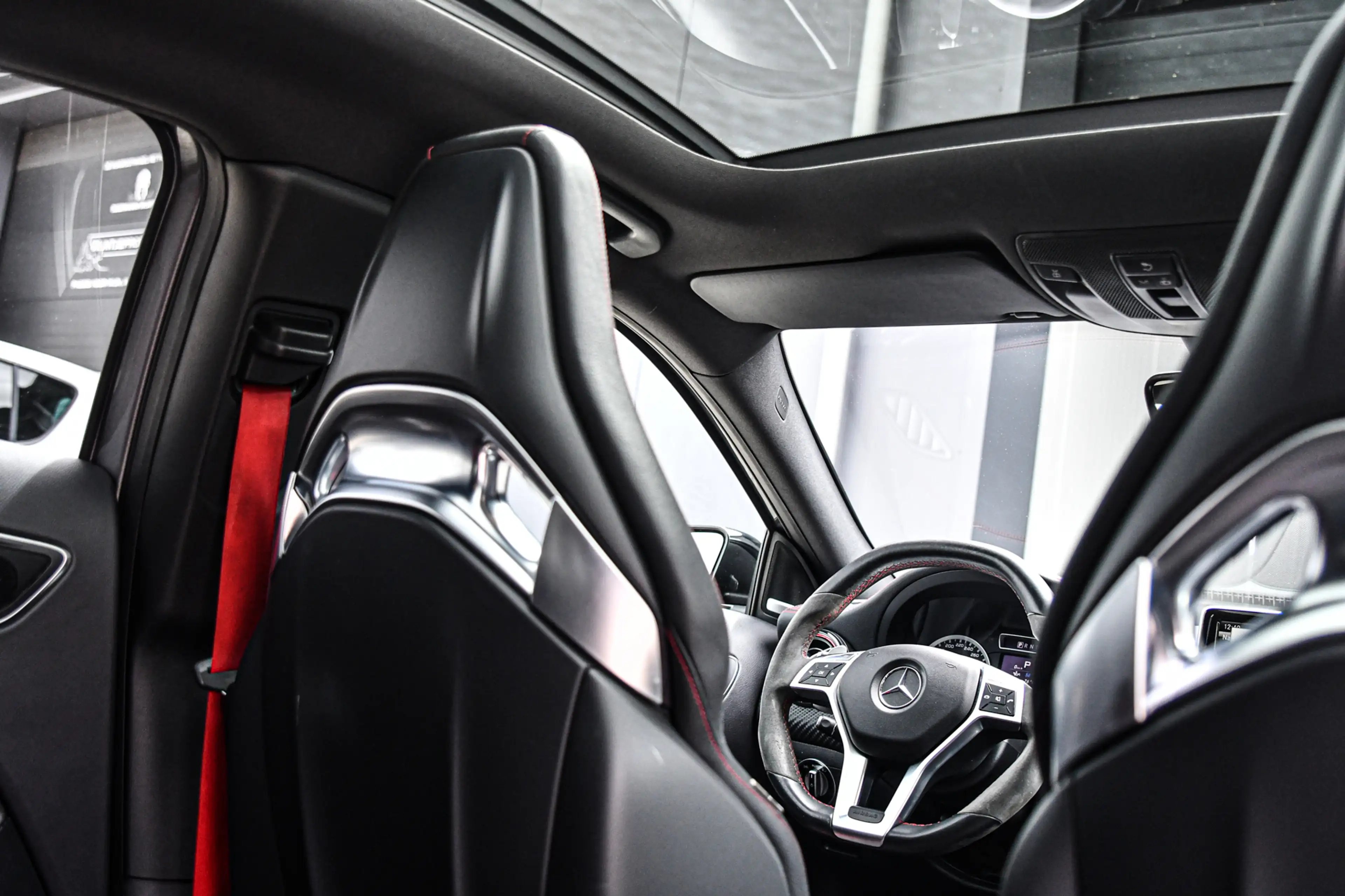 Mercedes-Benz A 45 AMG 4MATIC, Schaalstoelen, Pano, Memory, Camera, Harma — photo 10