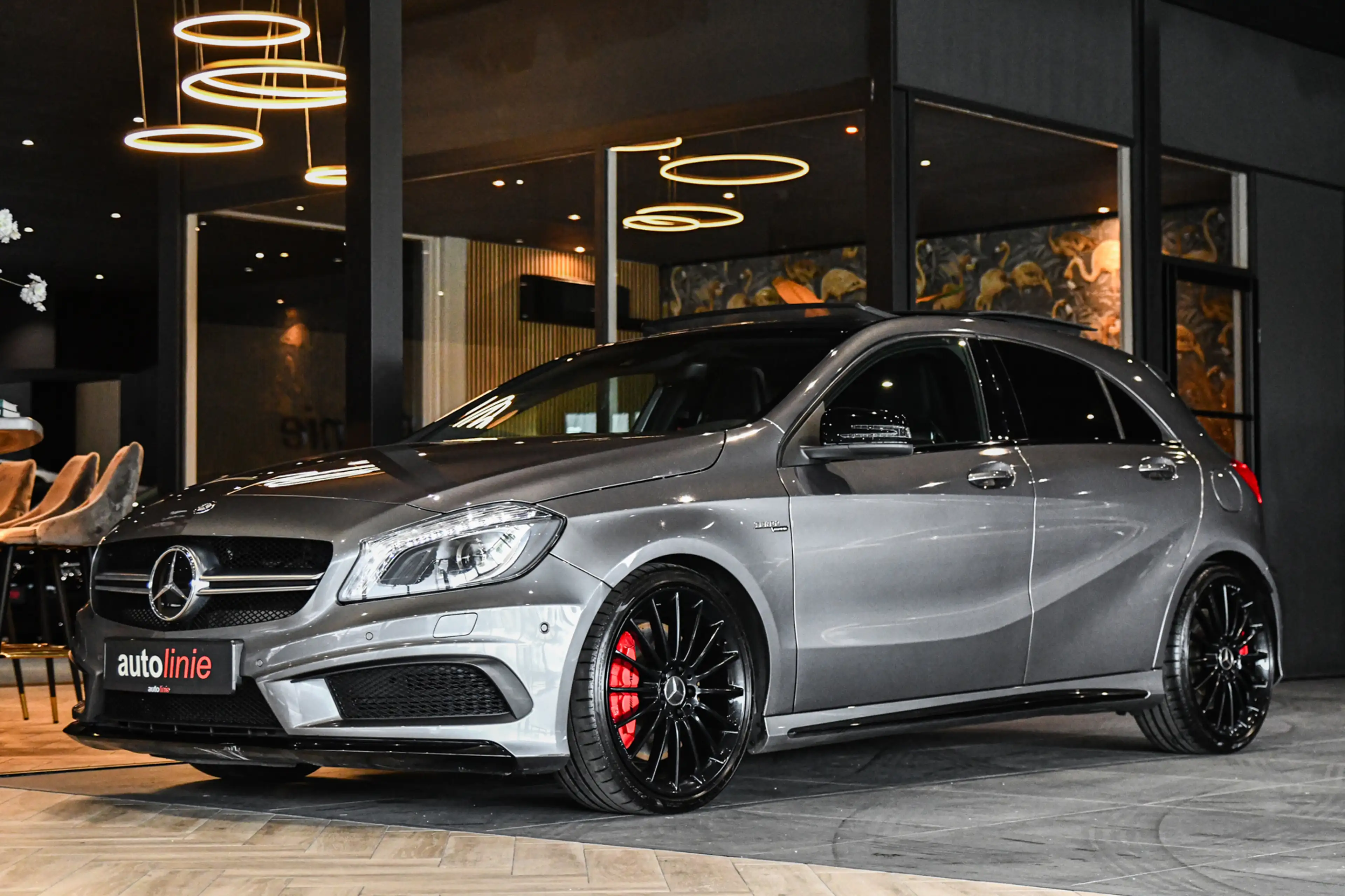 Mercedes-Benz A 45 AMG 4MATIC, Schaalstoelen, Pano, Memory, Camera, Harma — photo 4