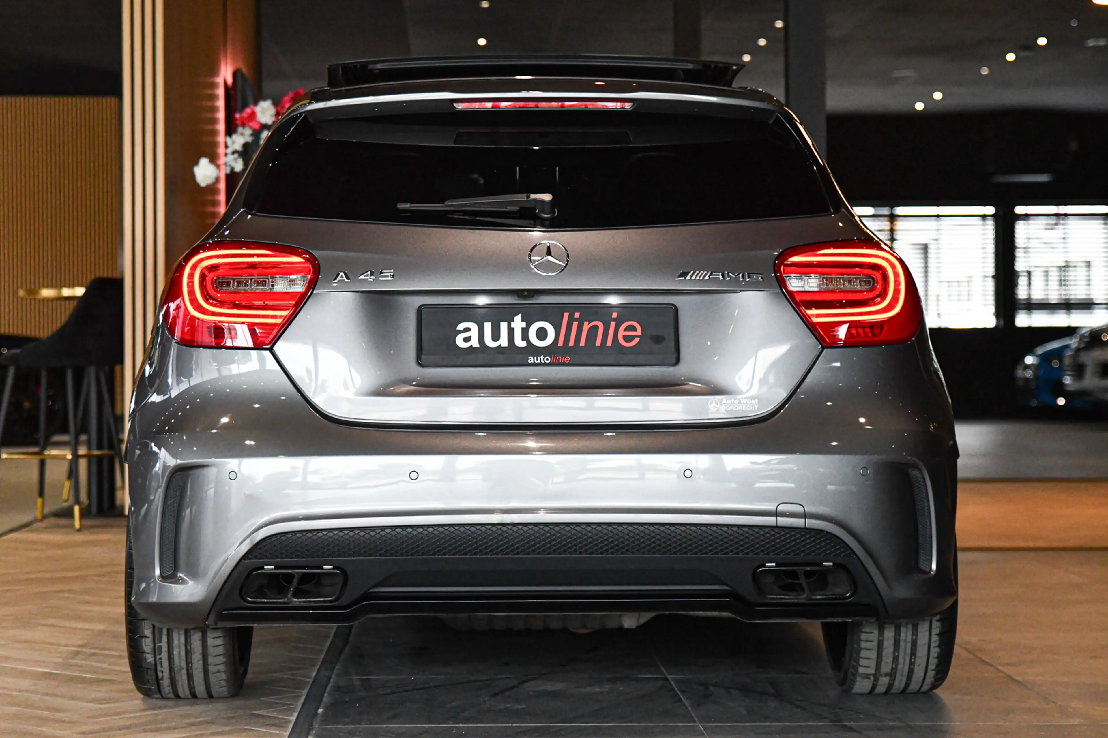 Mercedes-Benz A 45 AMG 4MATIC, Schaalstoelen, Pano, Memory, Camera, Harma — photo 7