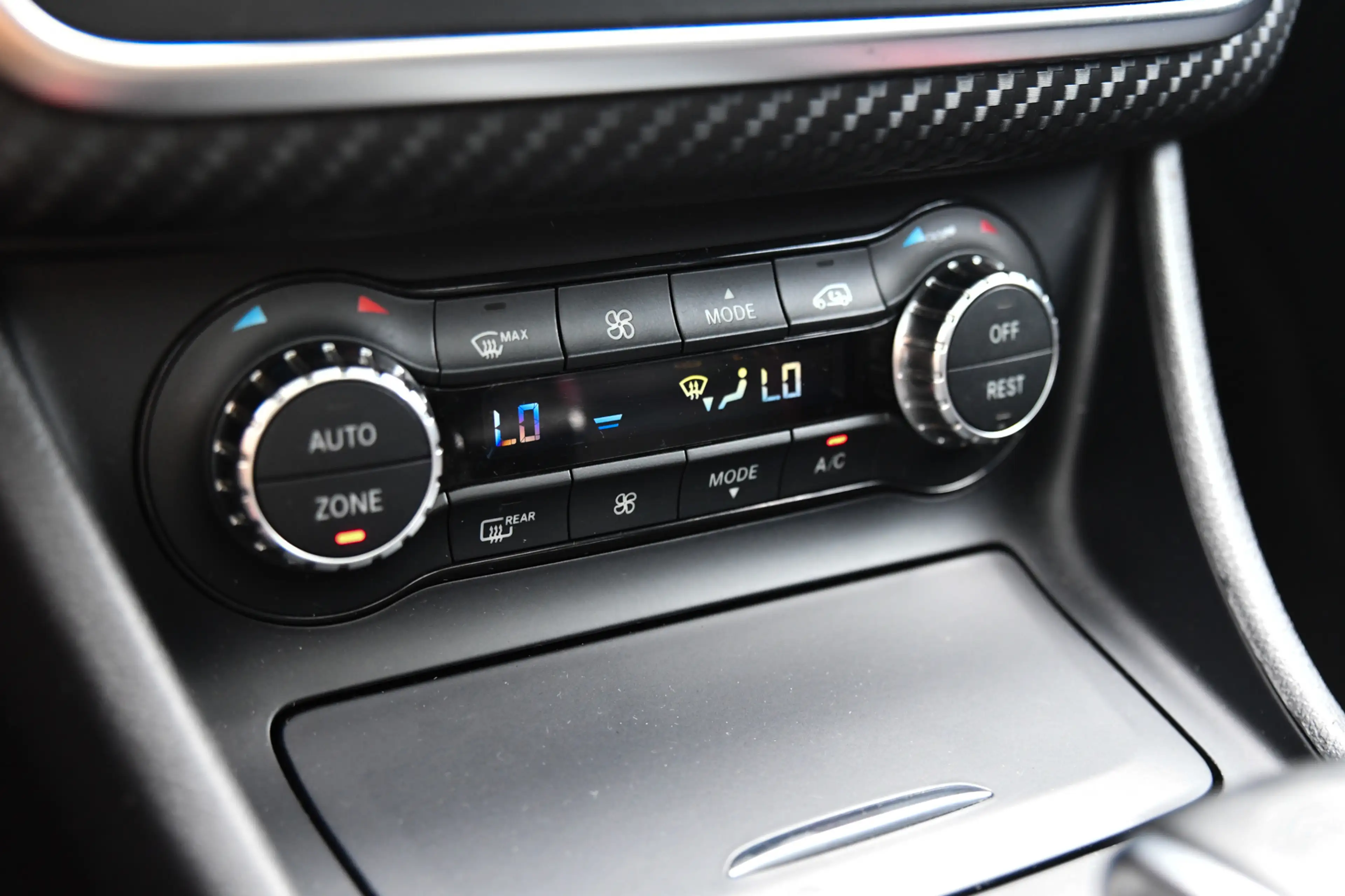Mercedes-Benz A 45 AMG 4MATIC, Schaalstoelen, Pano, Memory, Camera, Harma — photo 30