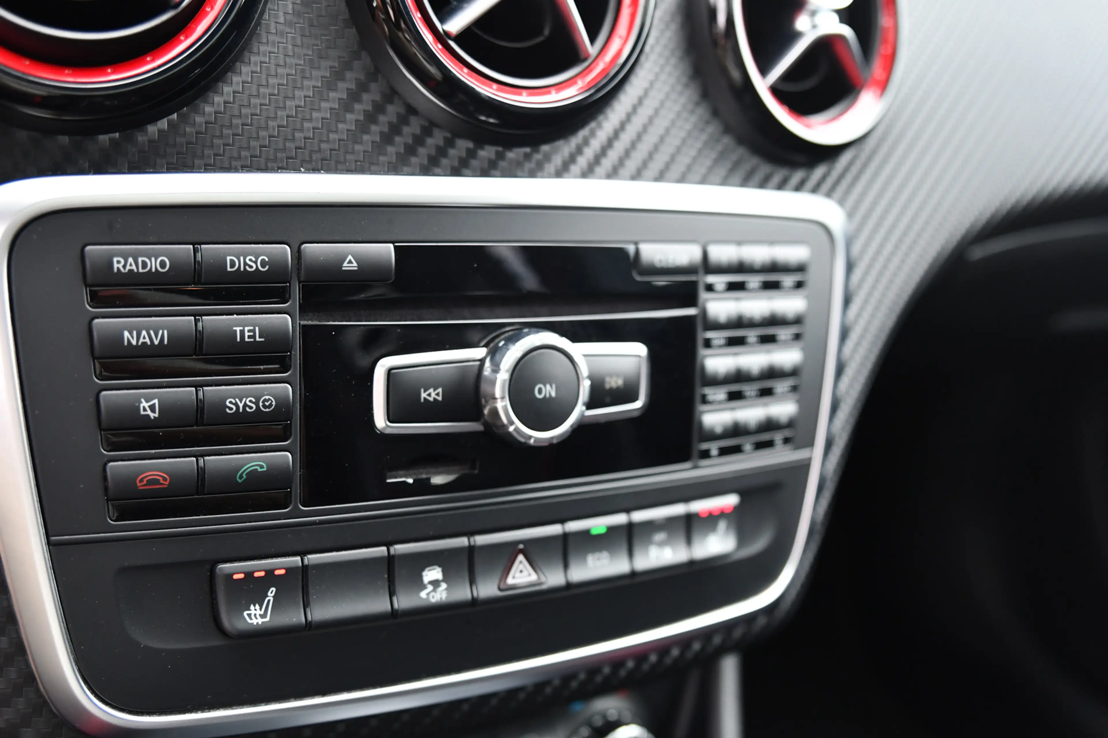 Mercedes-Benz A 45 AMG 4MATIC, Schaalstoelen, Pano, Memory, Camera, Harma — photo 31