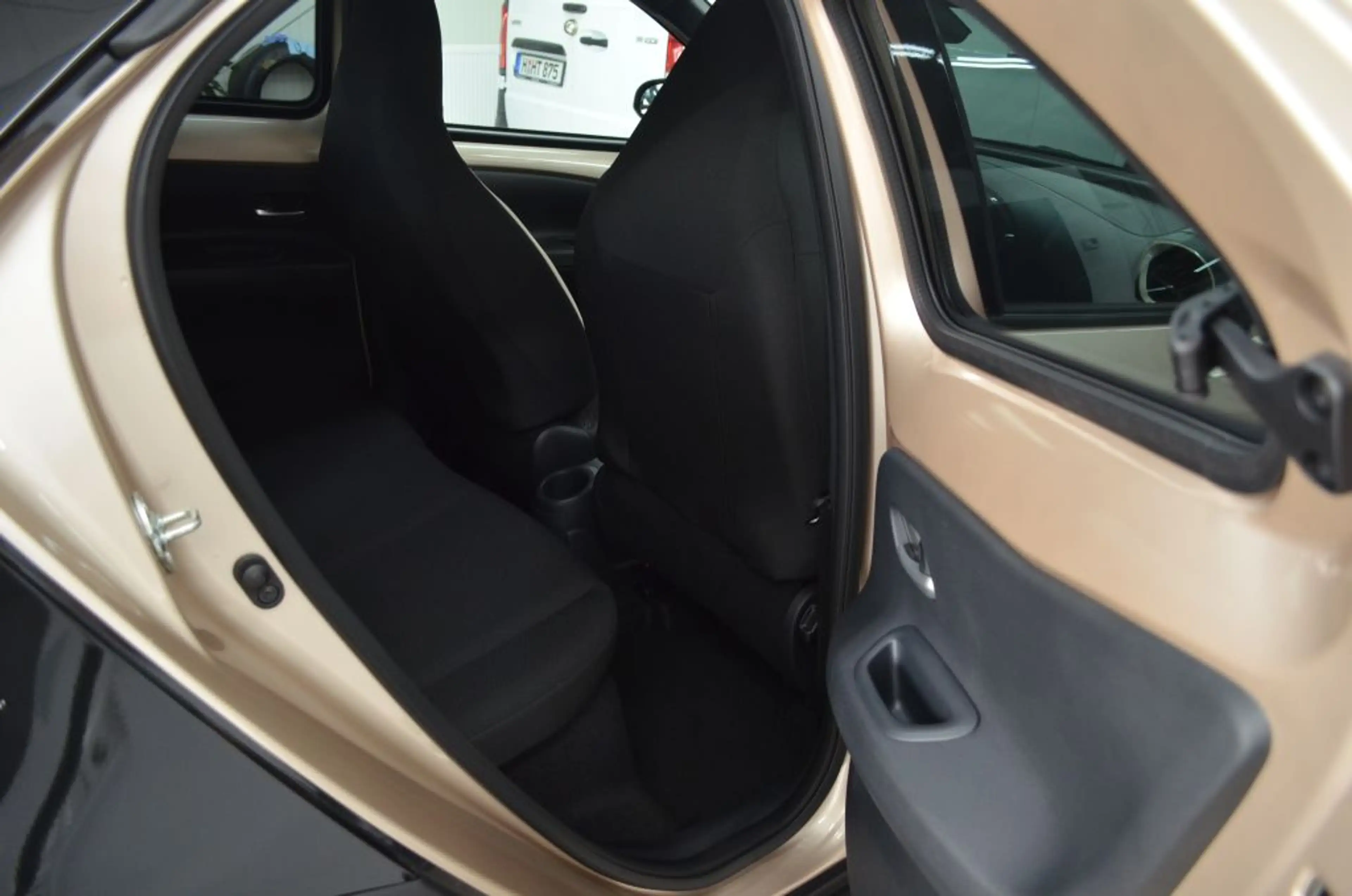 Toyota Aygo X X Pulse*Alufelge*SHZ*Autom. — photo 8