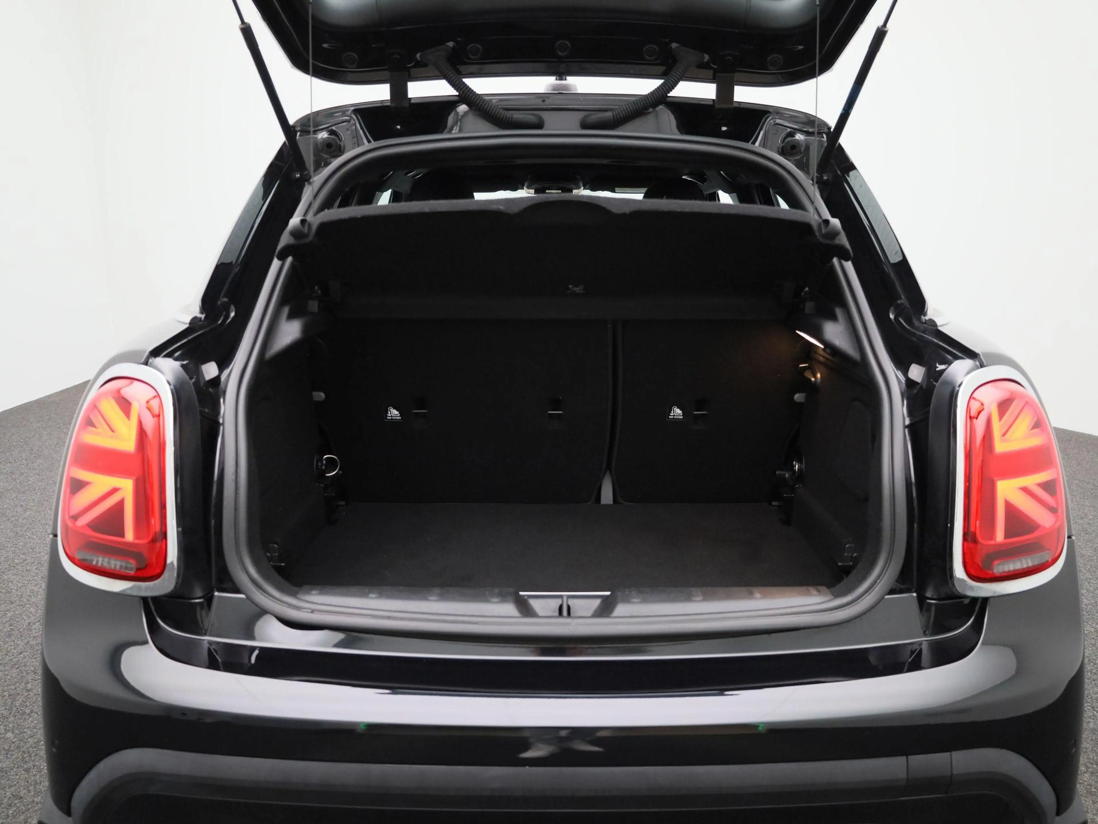 MINI One Mini 5 door LED | NAVI | ECC — photo 12