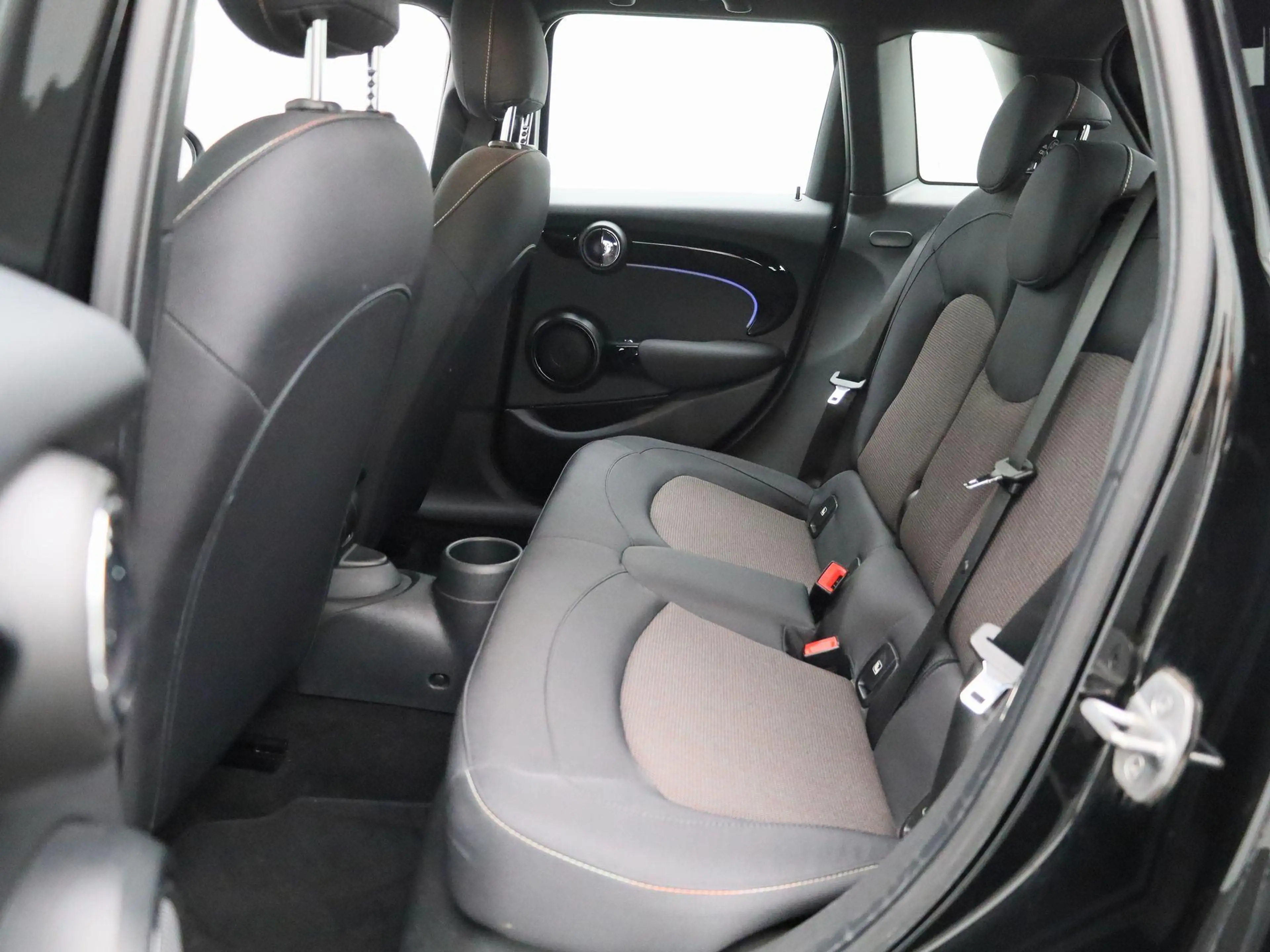 MINI One Mini 5 door LED | NAVI | ECC — photo 11
