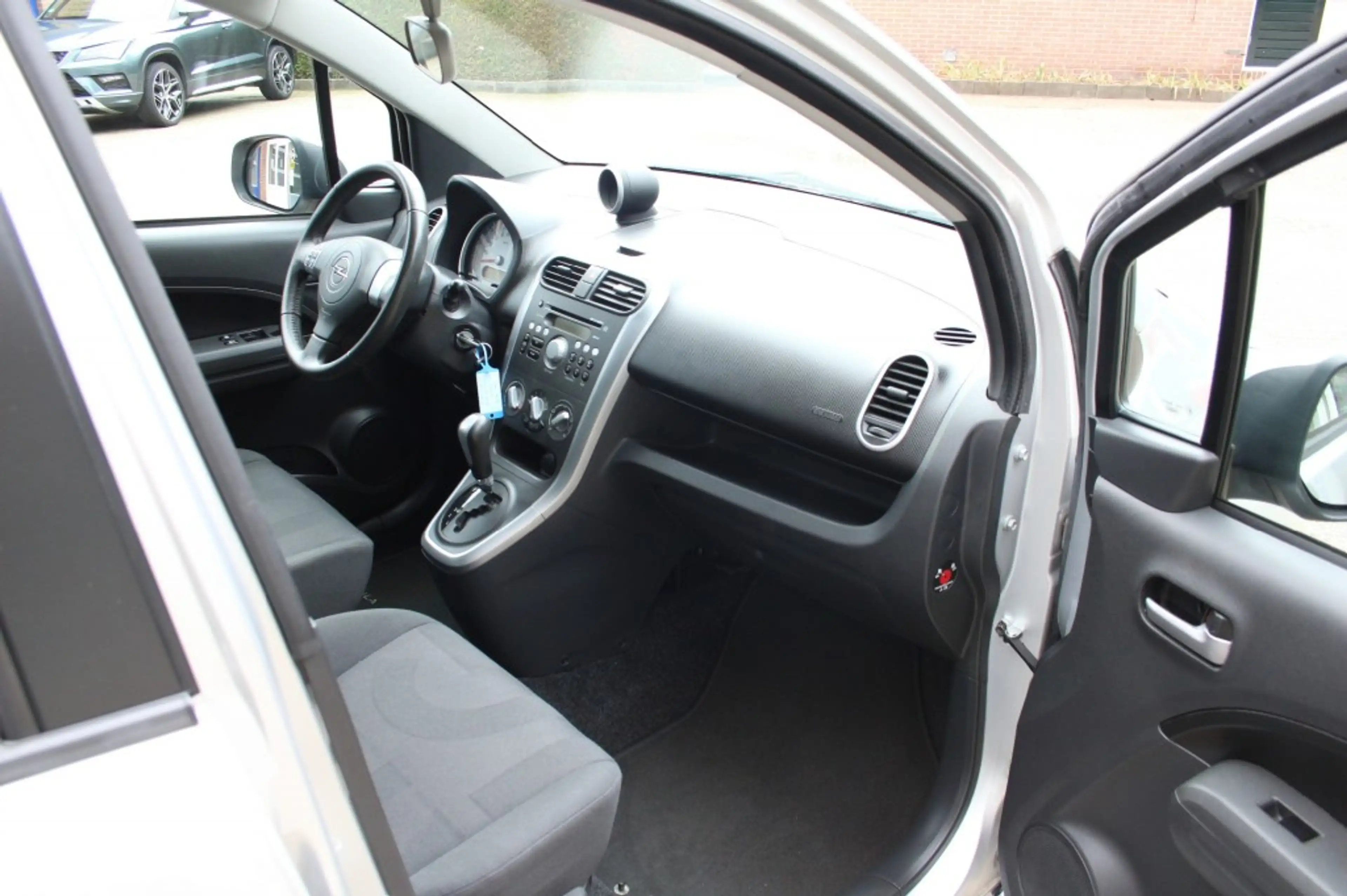 Opel Agila 1.2 Edition, Automaat, Lichtm velgen — photo 12
