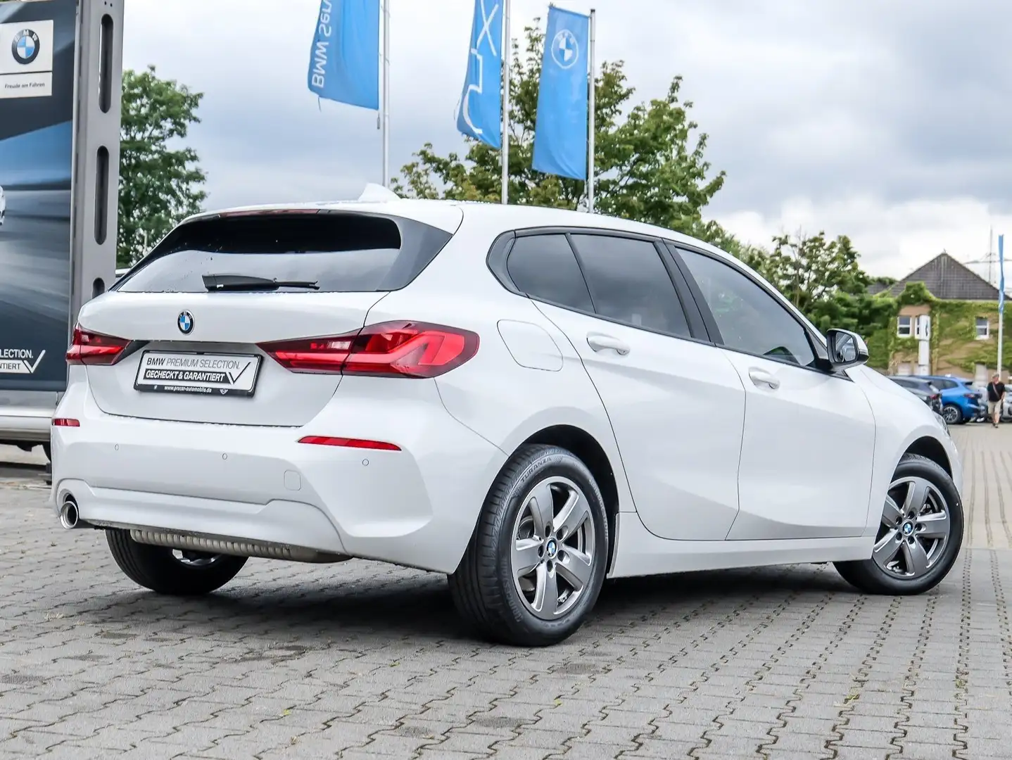 BMW 116 i Live Cockpit Prof Navi PDC LED DAB Weiß - 2