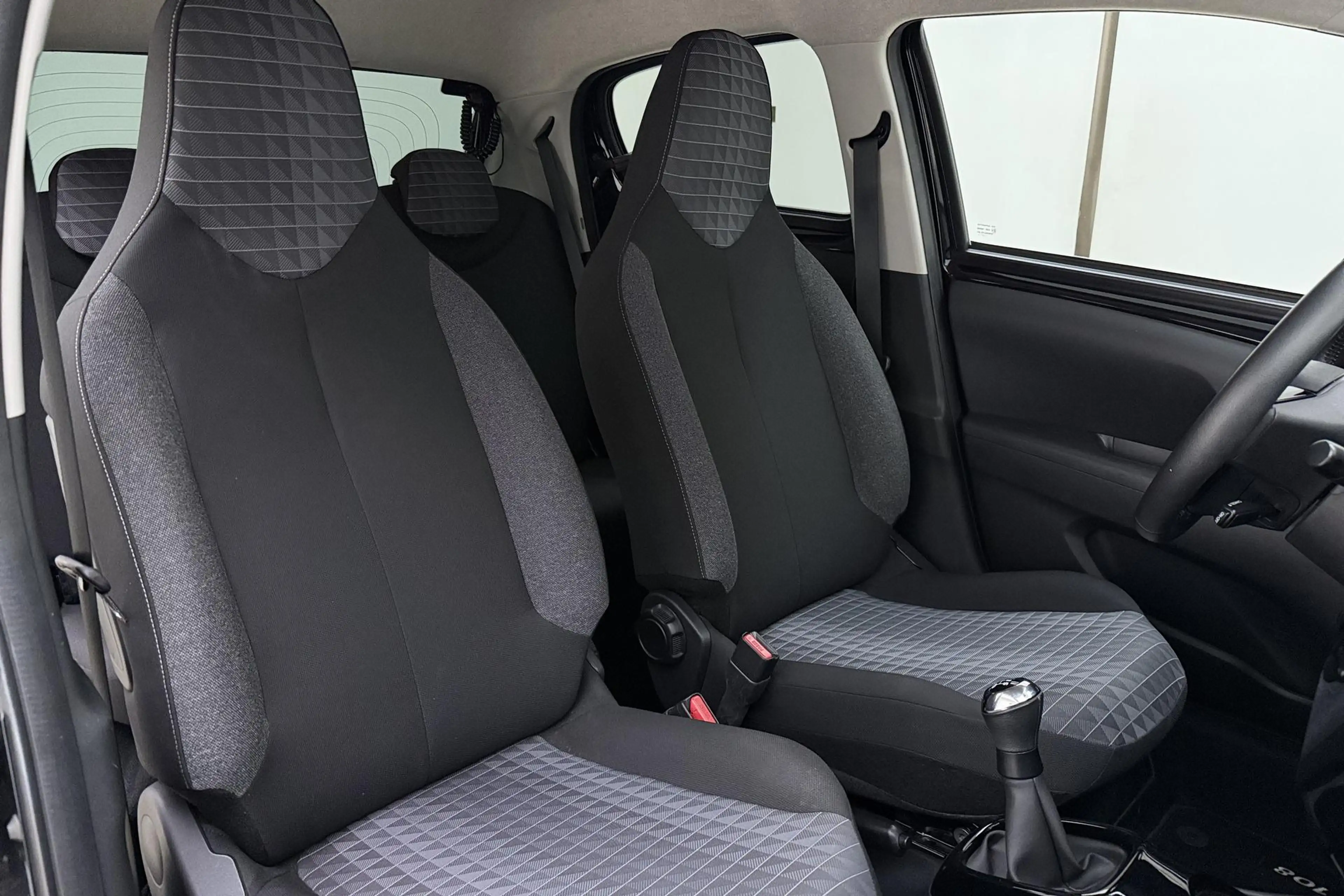 Peugeot 108 1.0 e-VTi Allure 72pk | Climate Control | Lm Velge — photo 8