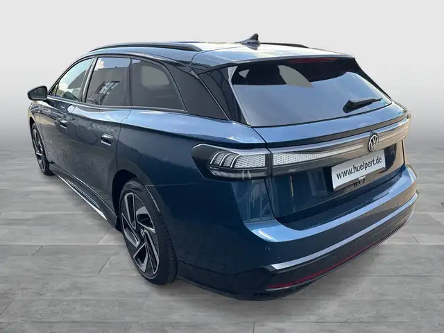 Volkswagen ID.7 view 4