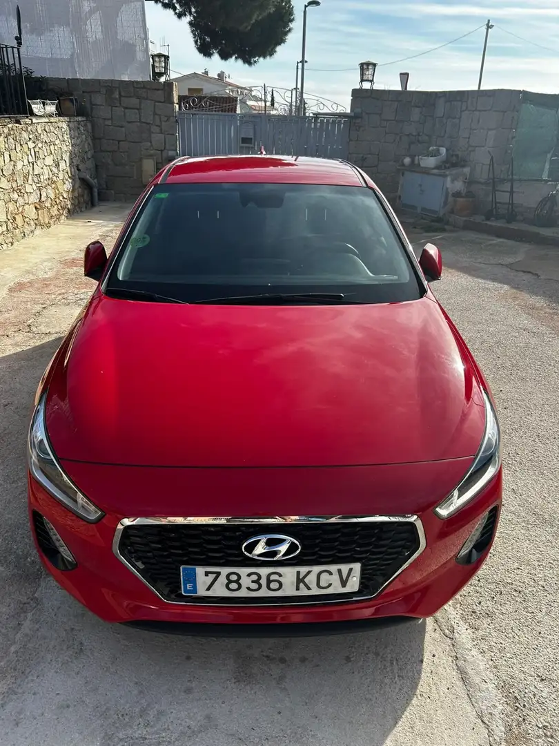 Hyundai i30 1.0 T GDI I Klass 120 Rojo - 1