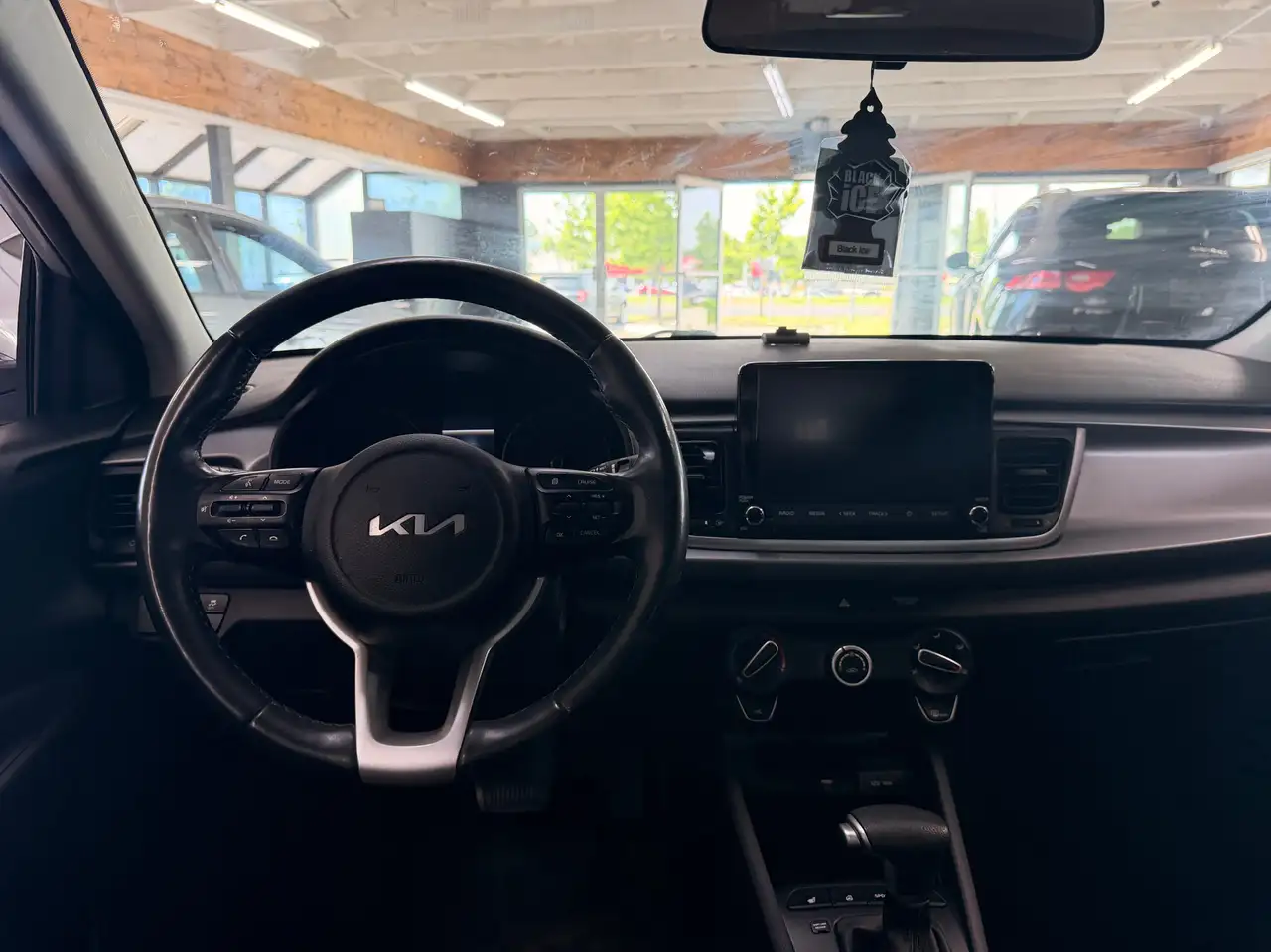 Kia Rio снимка Kia Rio