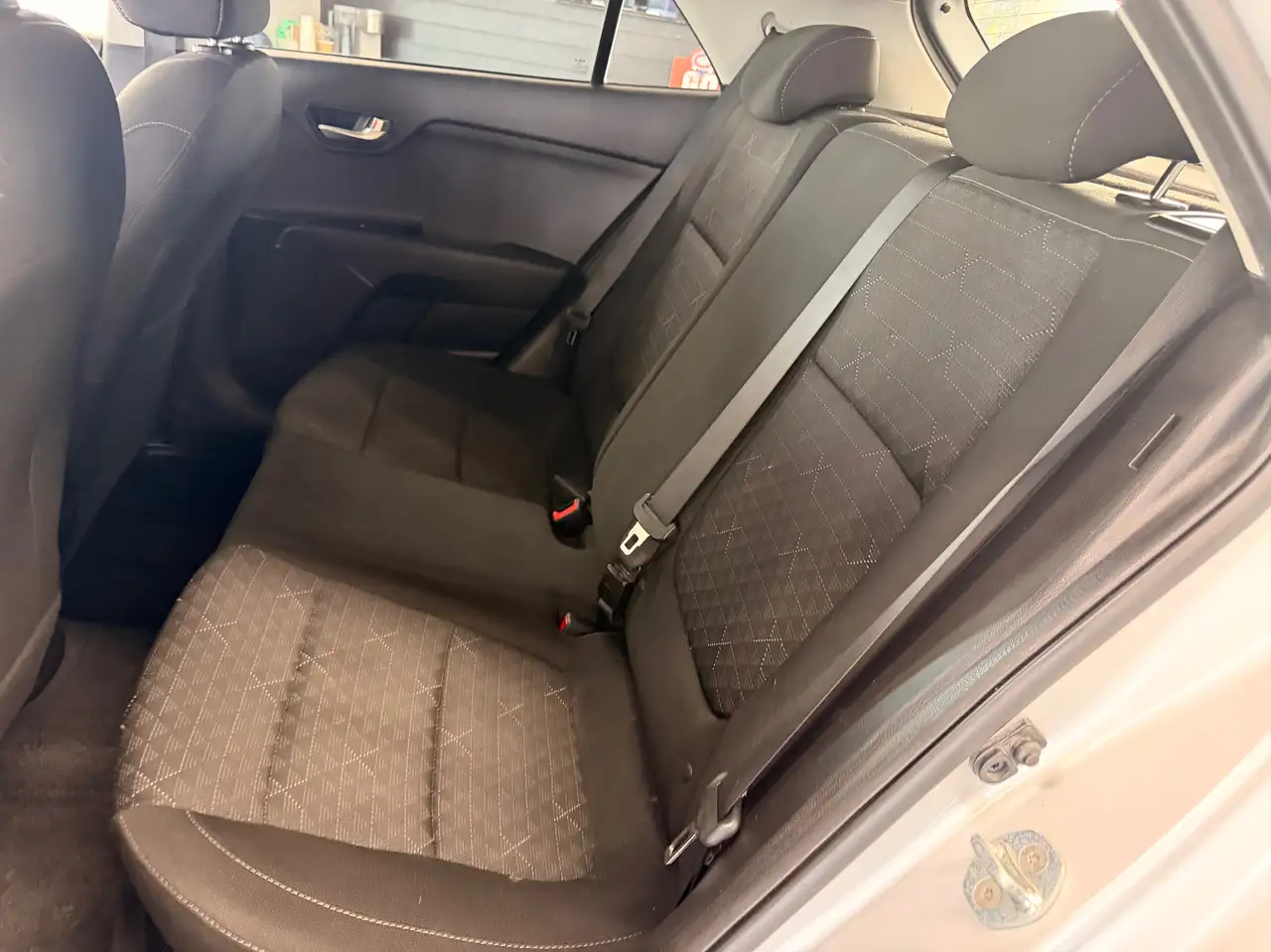 Kia Rio снимка Kia Rio