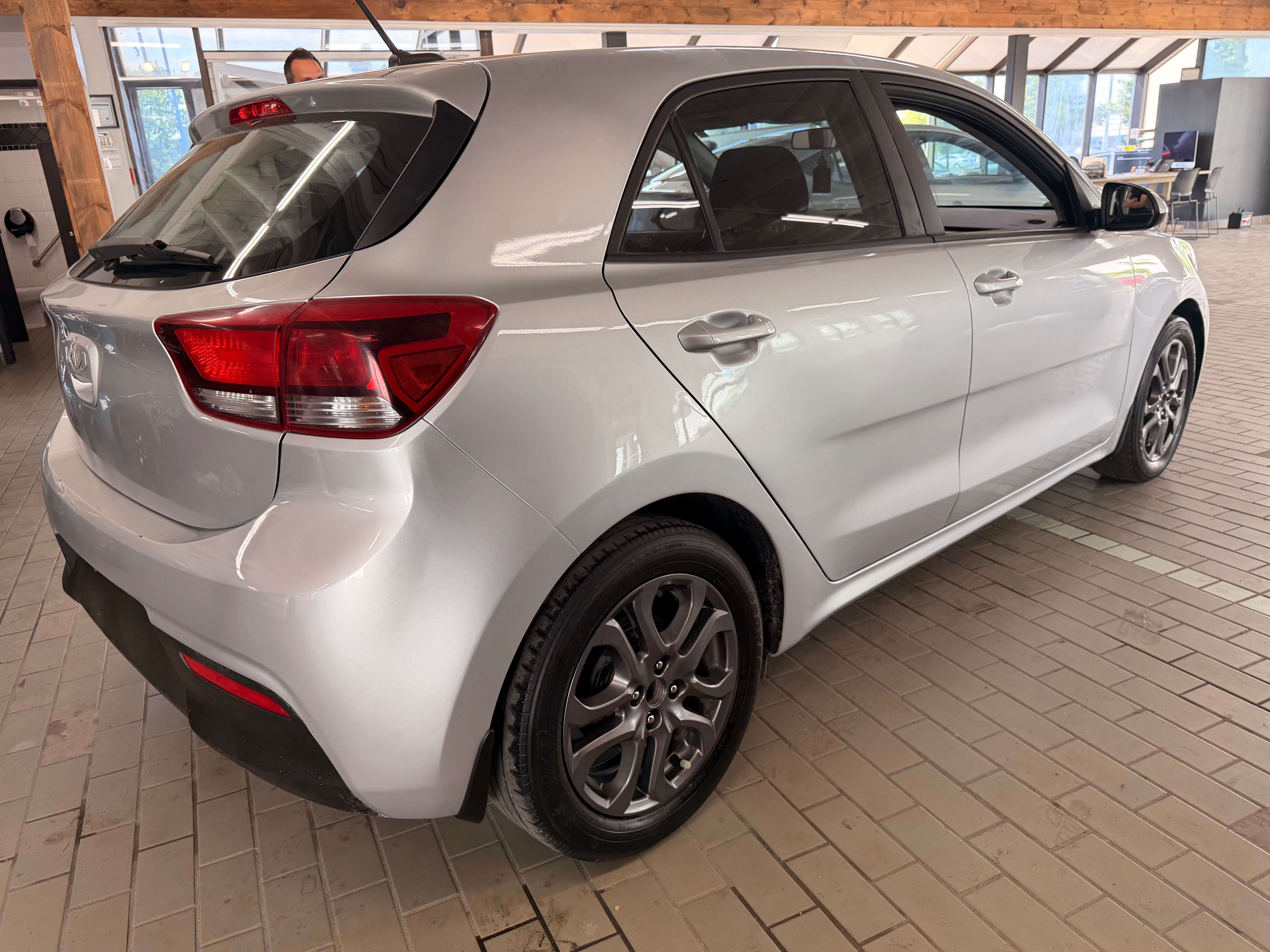 2023 Kia Rio Hatchback 5-Door